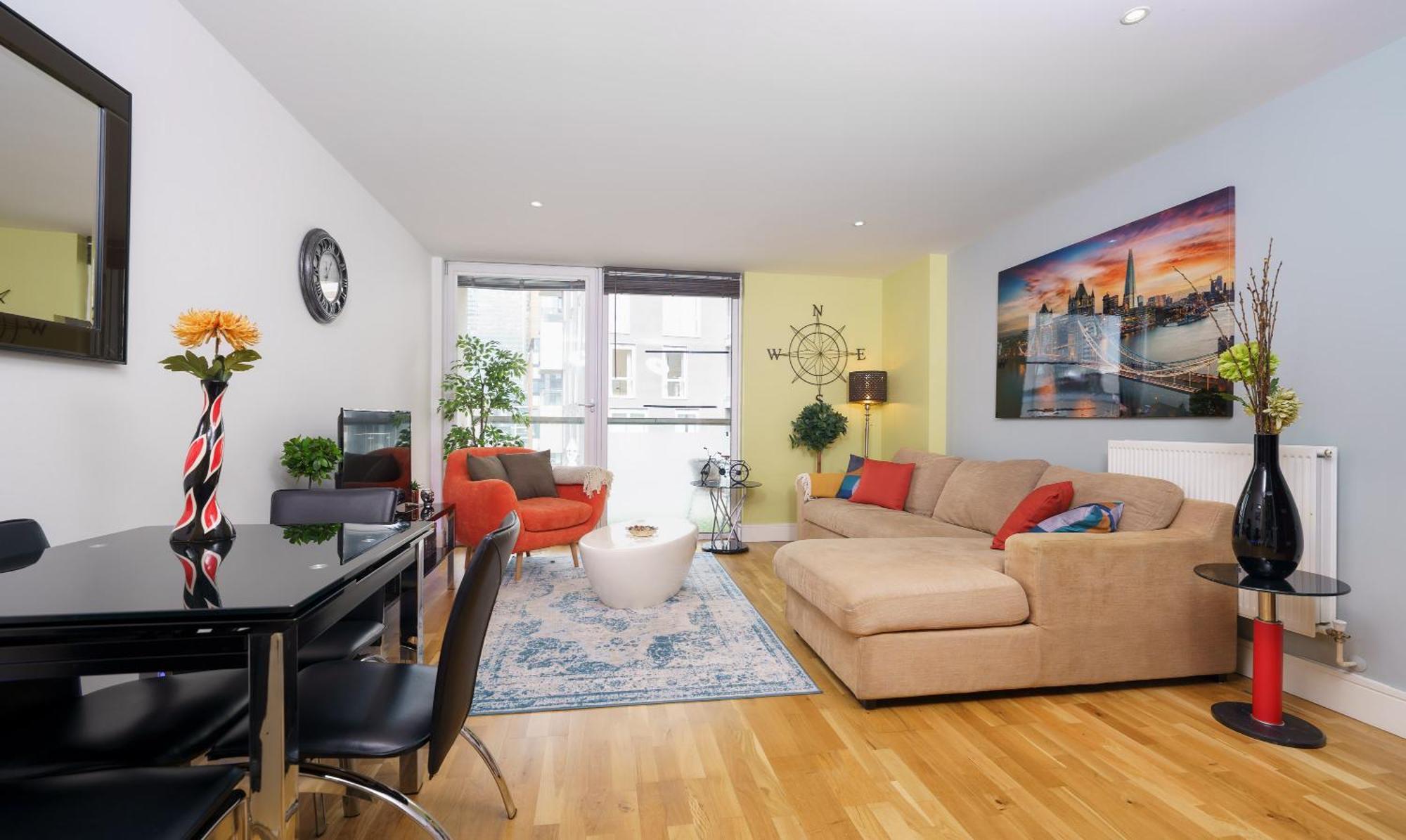 Apartment Dennison House *