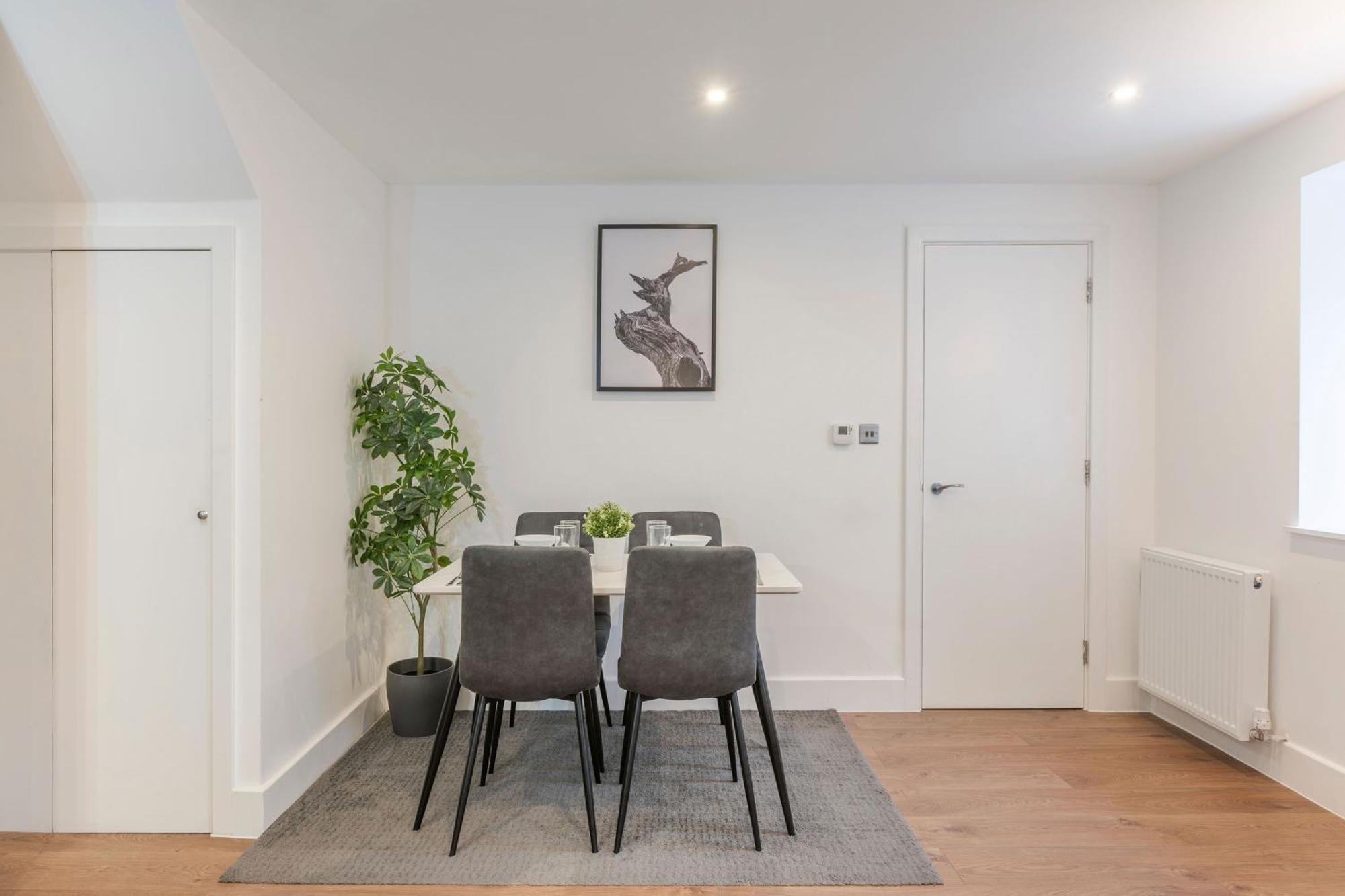 The Perfect London, With 2 Bedrooms 1 Bath - Battersea, Vauxhall And Nine Elms Leilighet London