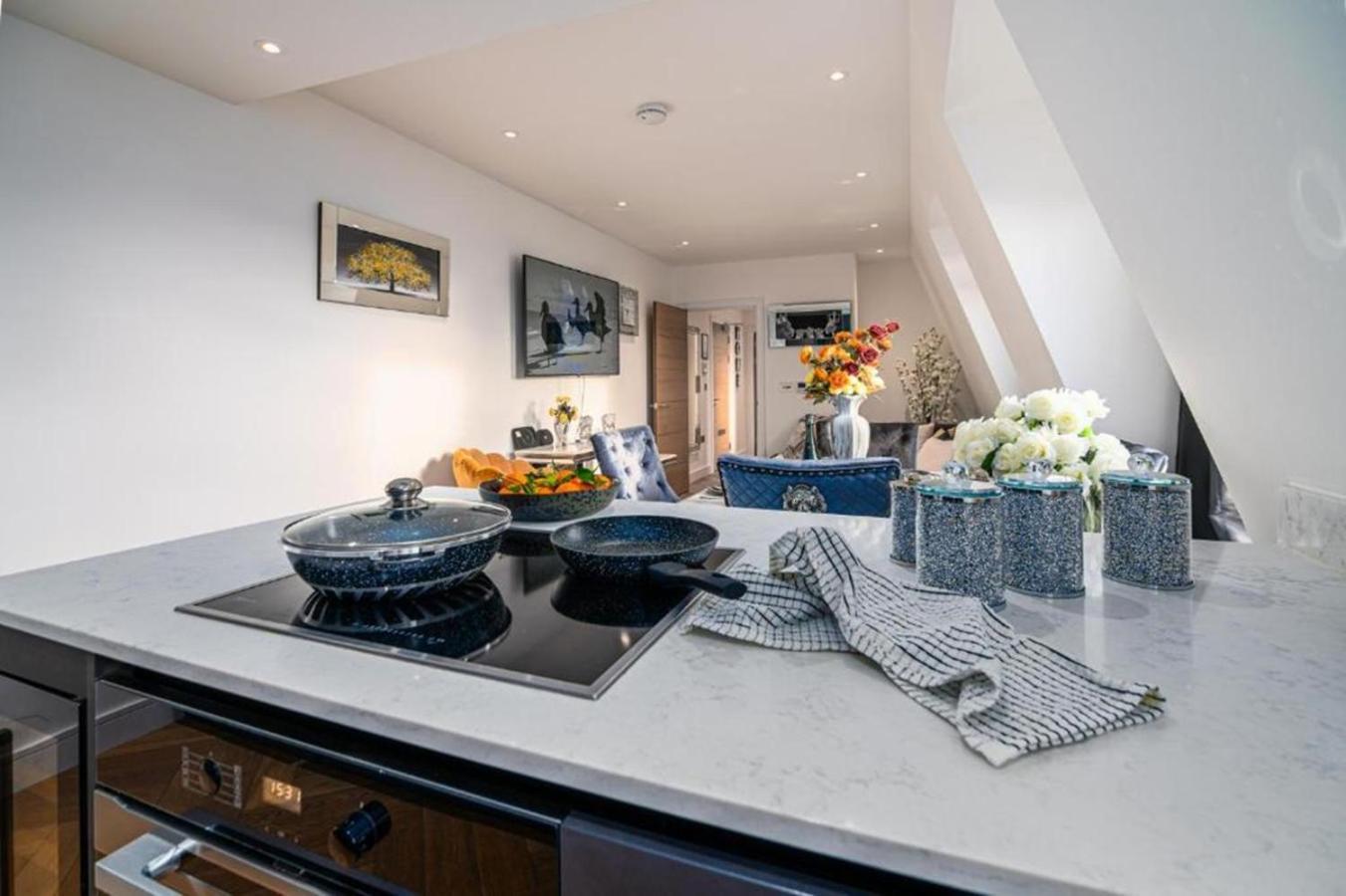 Marble Arch Penthouses With Skyline Views Lägenhet *