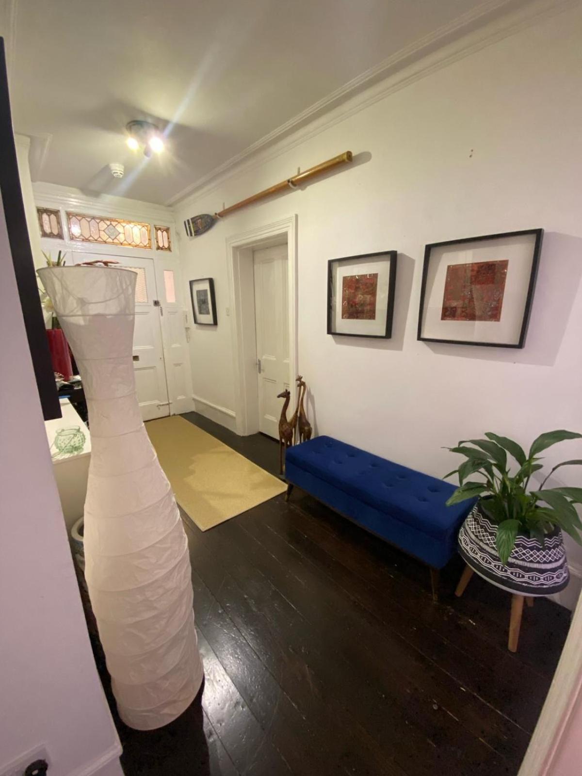 Apartment Spacious Flat In West Kensington London
