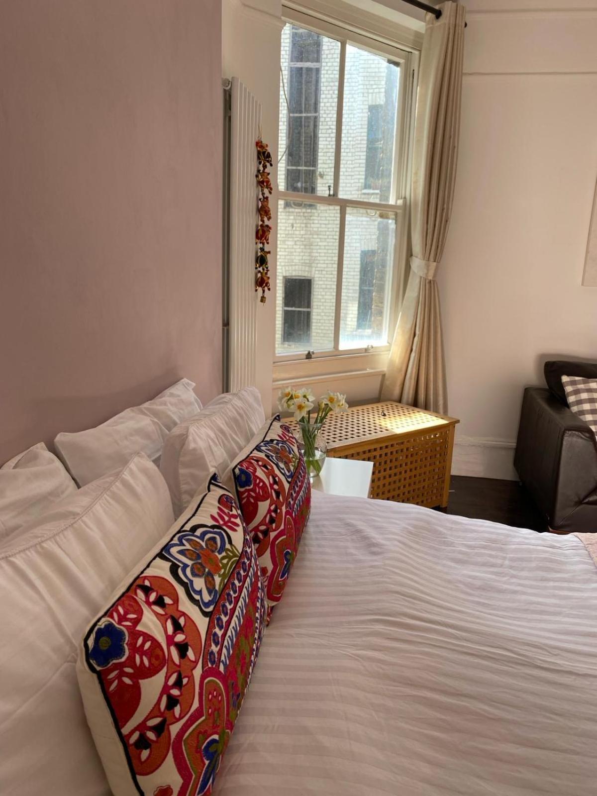 Apartment Spacious Flat In West Kensington *