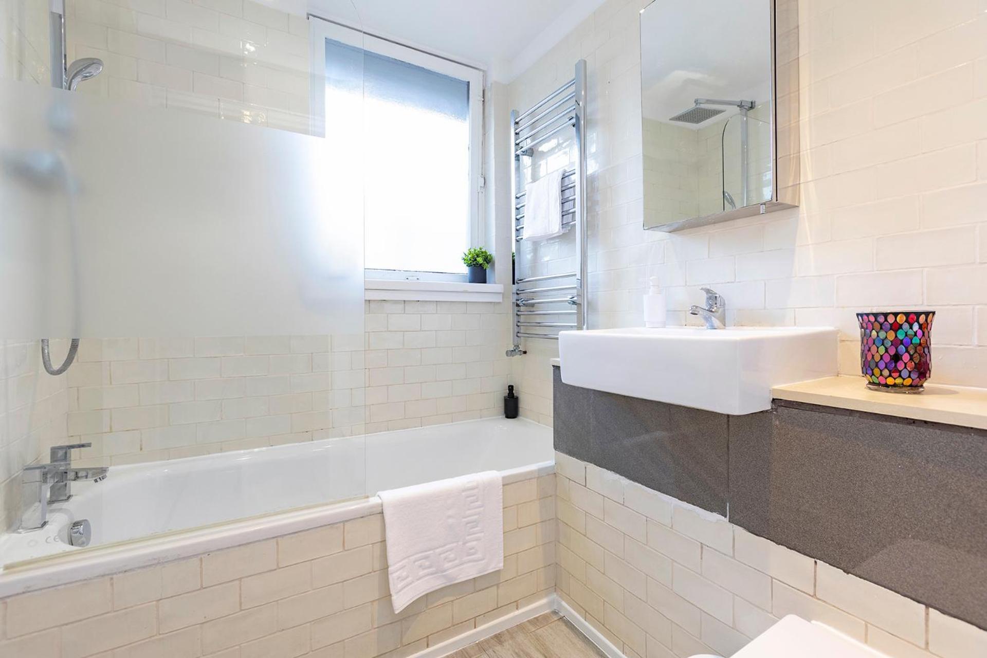 Two Bedroom Flat Notting Hill - Roof Terrace * Londra