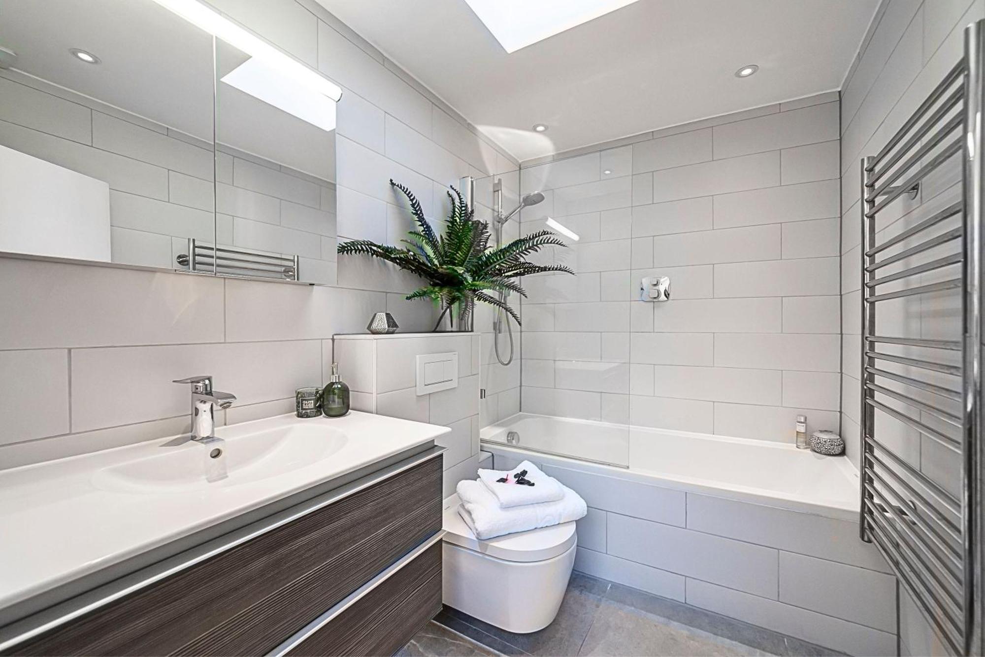 Kensington Oasis Central 2br Private House - Near Harrods, Kensington Palace, And Other Attractions * London