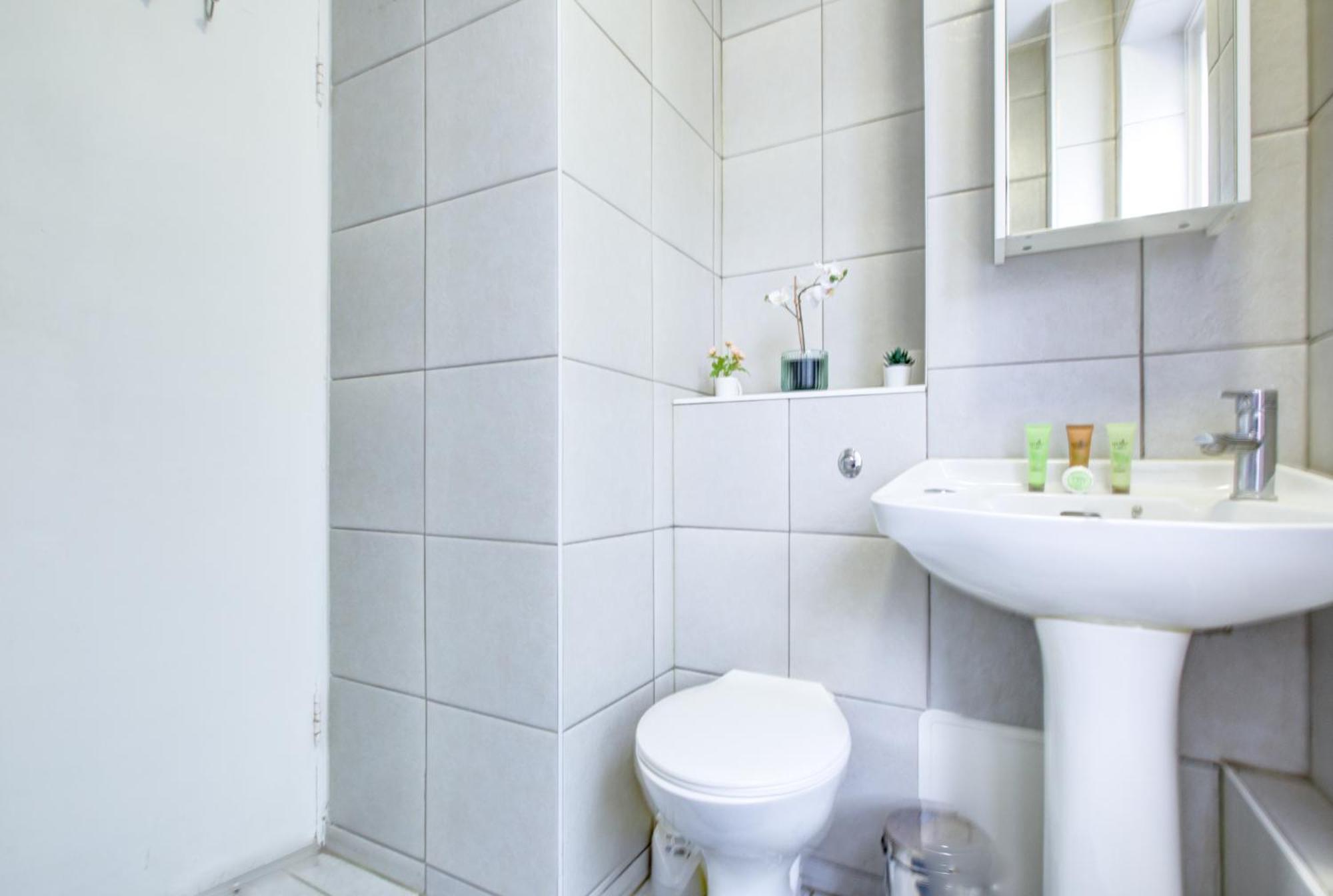 Lovely 2- Bedroom In Appartamento Londra