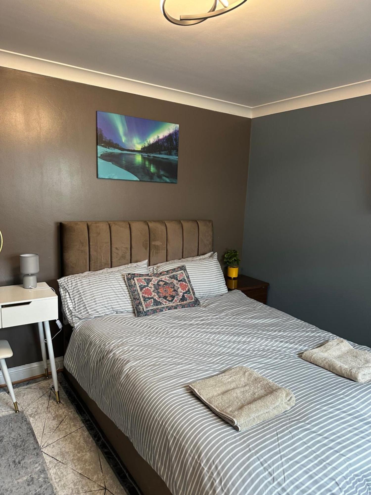Amazing Ground Floor One Bedroom Forest Road Lägenhet