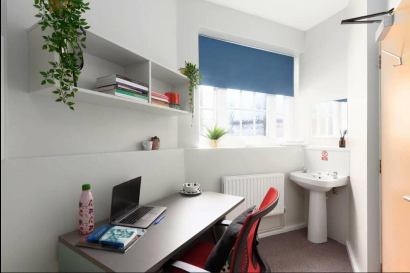 Private In Unit Londen