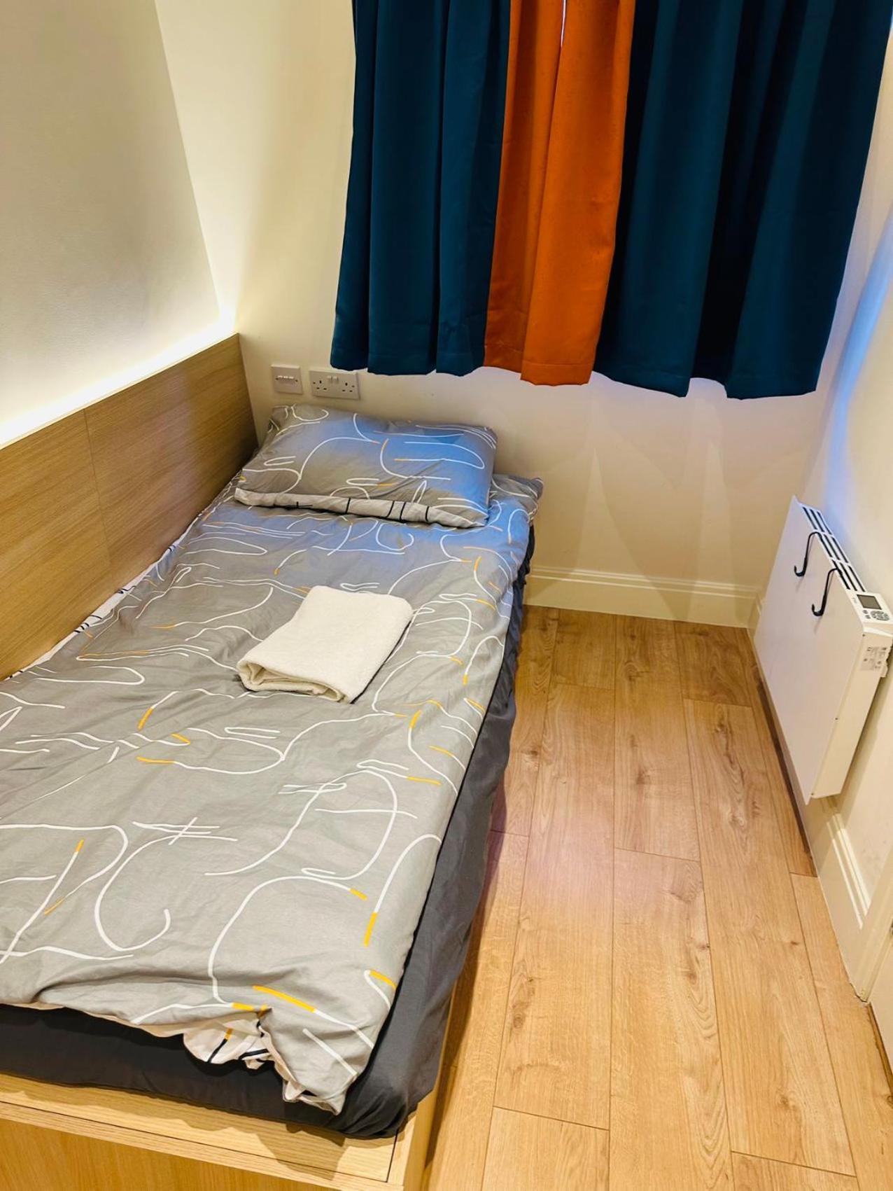 Guest house Tiny But Private & Location London