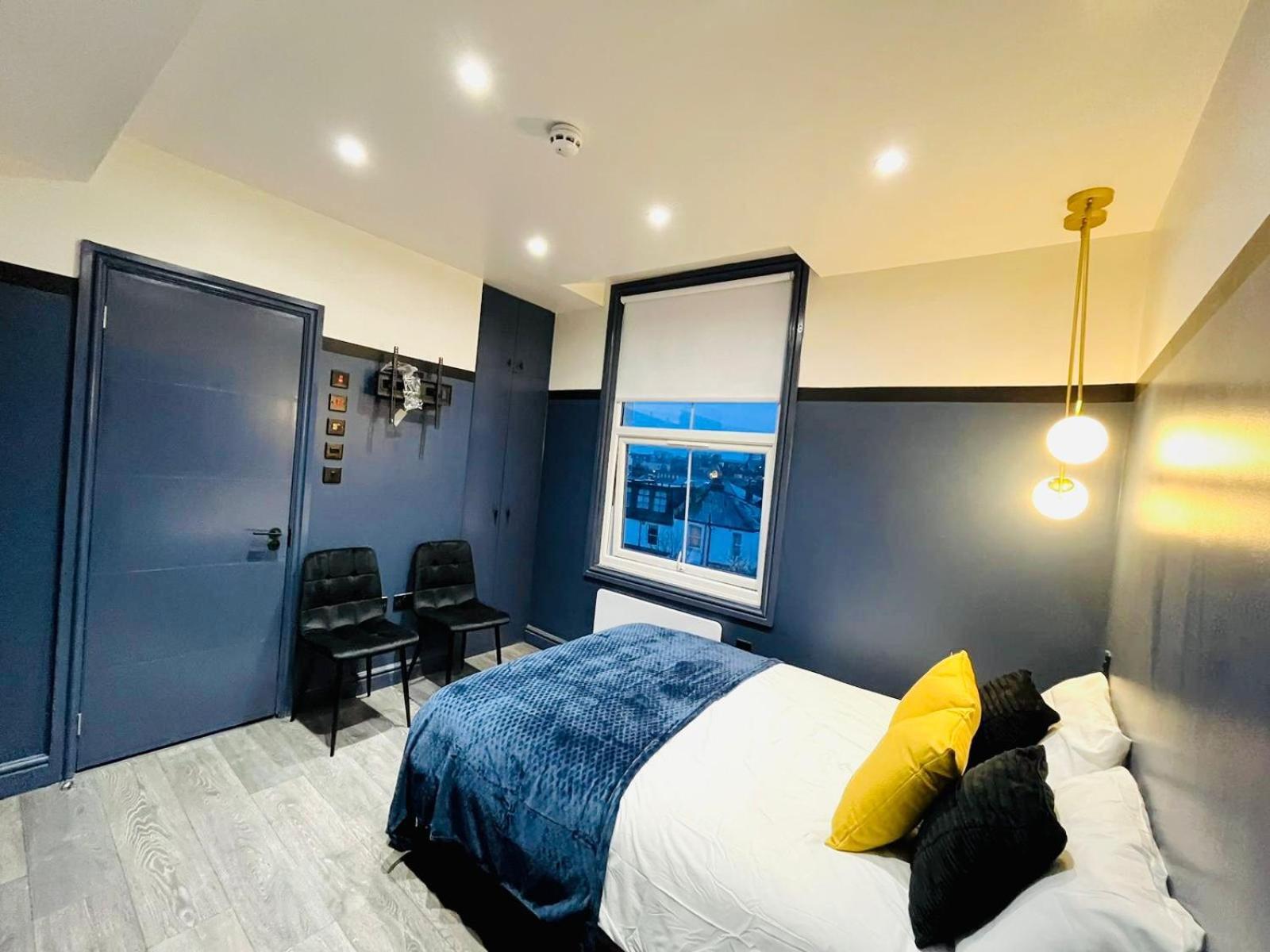 Maison d'hôtes 39 Blue House Luxury Ensuite Ideal For Tourists *