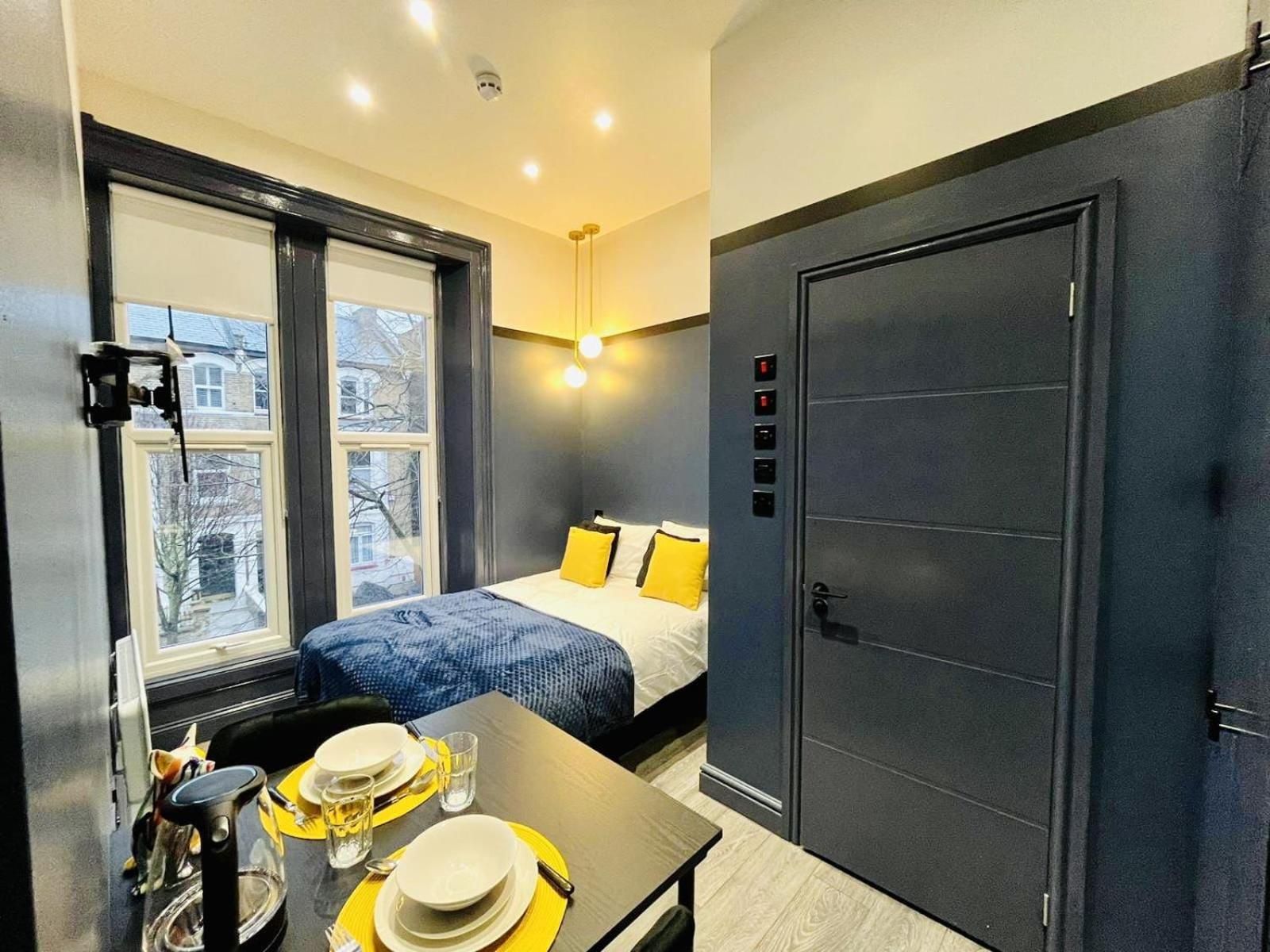 Maison d'hôtes 39 Blue House Luxury Ensuite Ideal For Tourists Londres