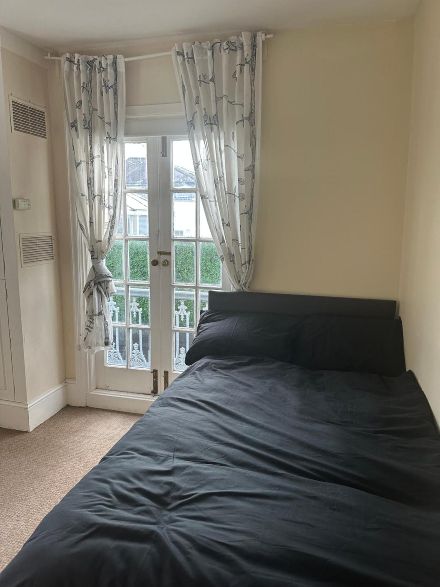 Double Bedroom In Accommodatie bij particulieren *
