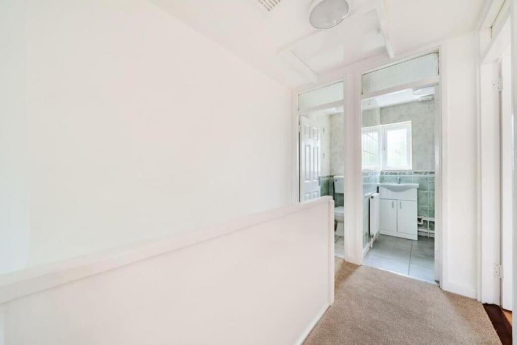 Holiday home A Luxurious 3 Bed-terrance House *