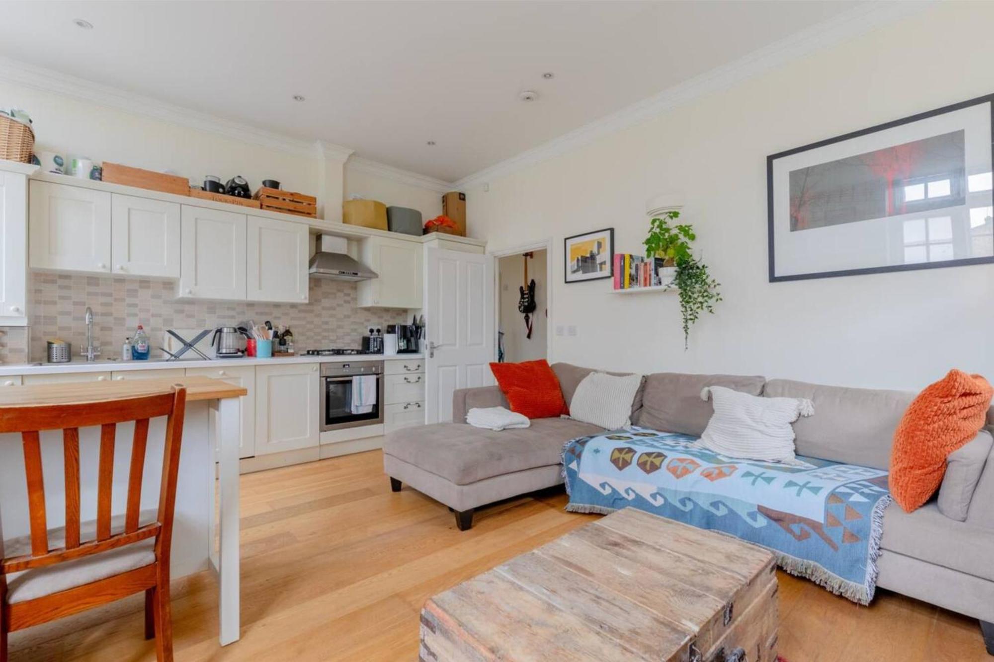 Stylish Bohemian 2bd Flat Mile End Park!