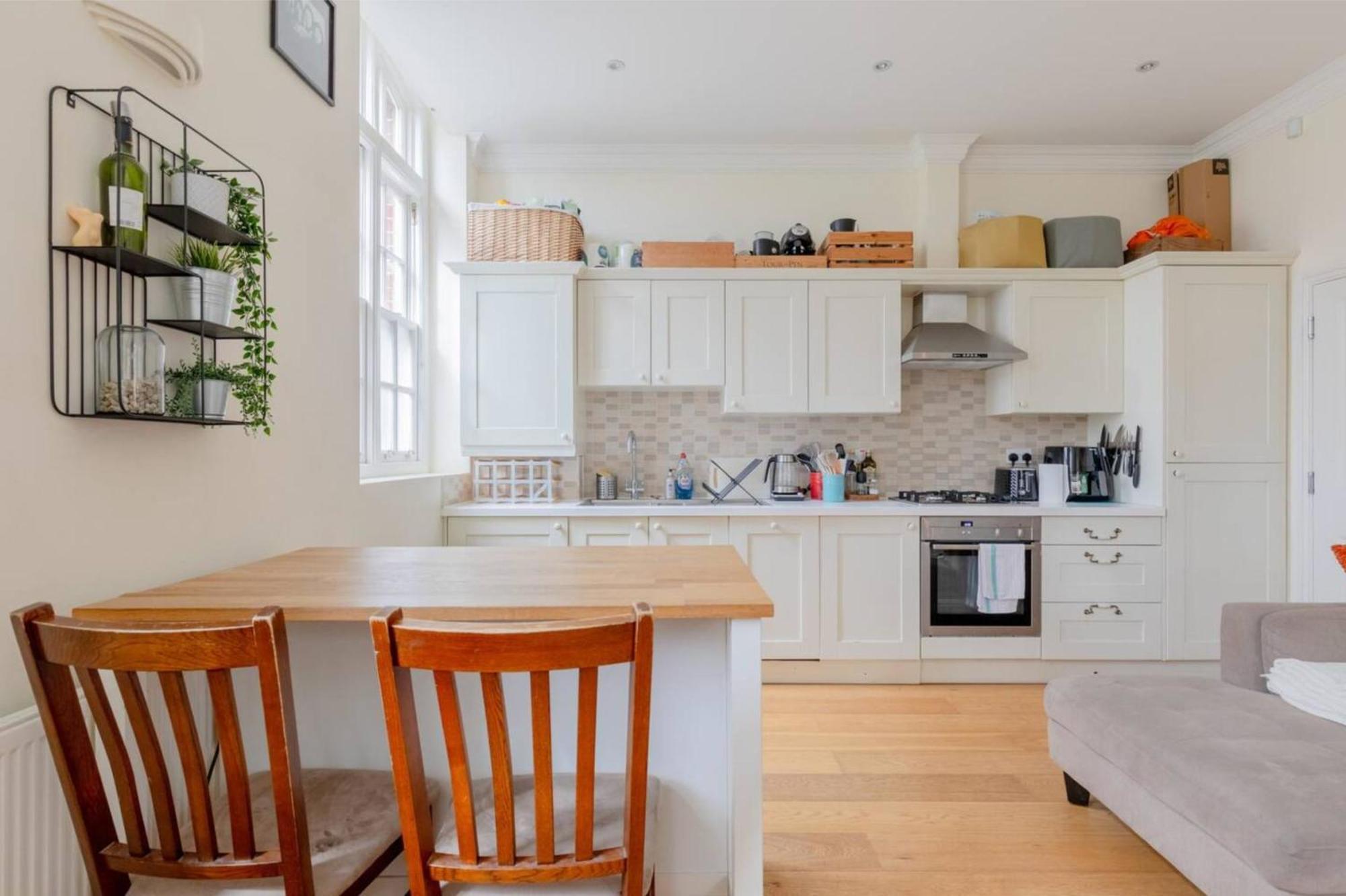 Stylish Bohemian 2bd Flat Mile End Park! Apartment