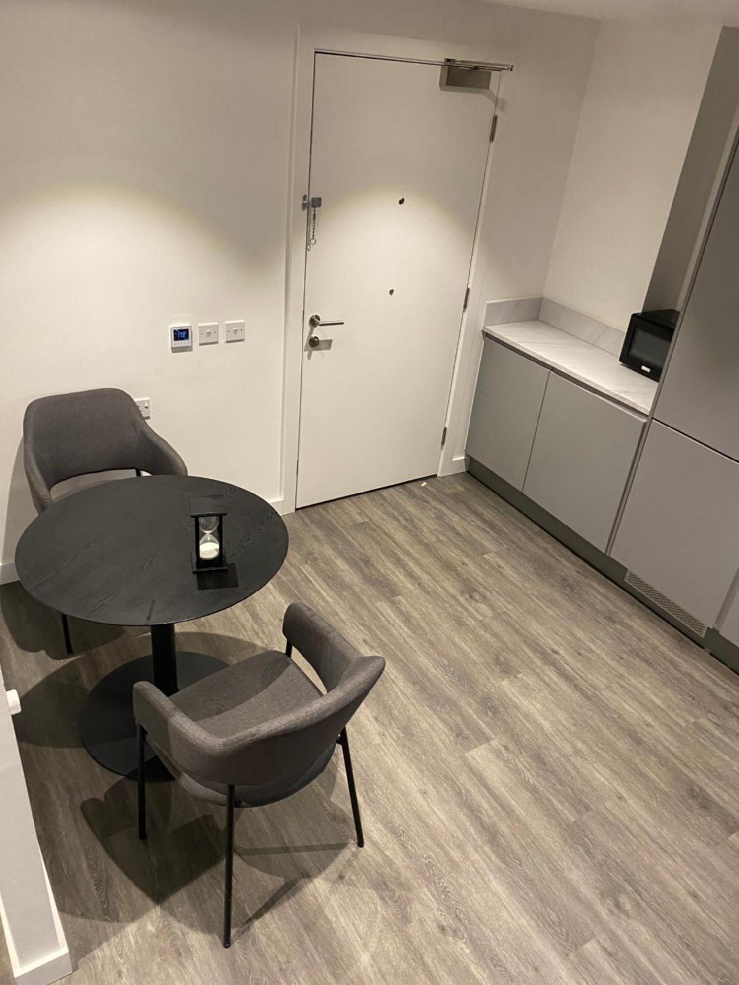 Modern, Bright And Convenient * London
