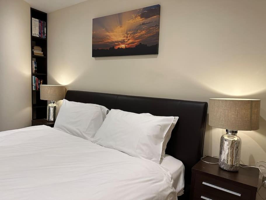 Lejlighed Stunning 2 Bed Thames River View - London