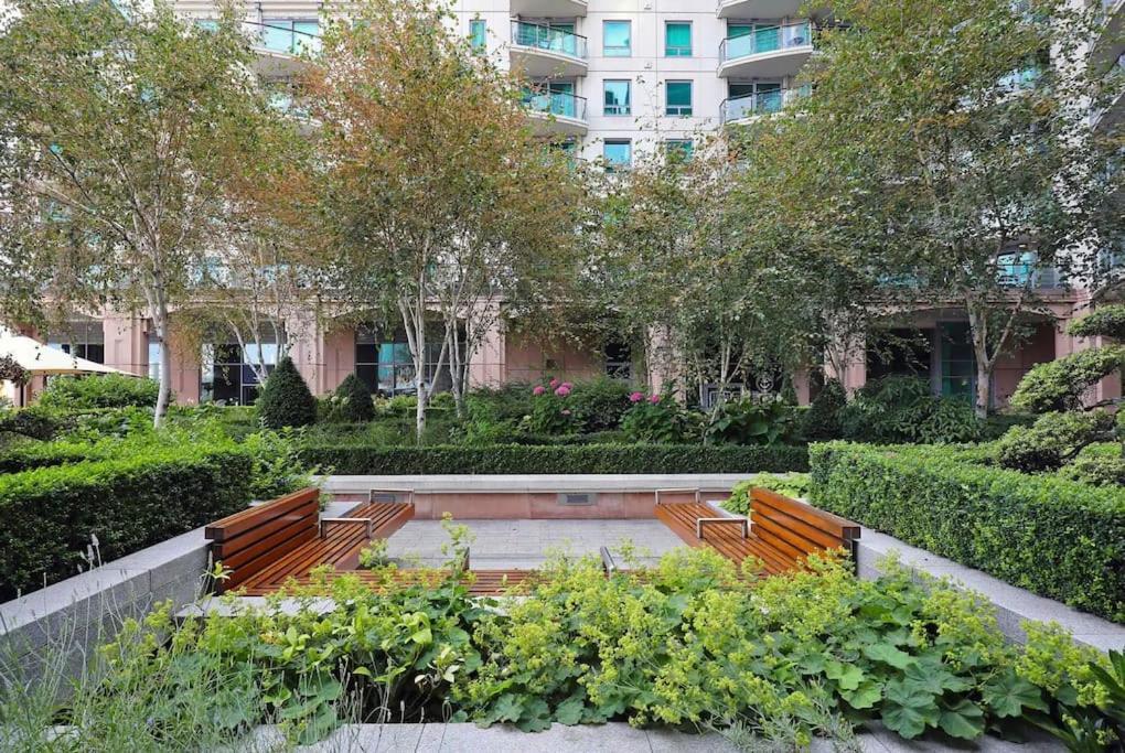 Stunning 2 Bed Thames River View - Lejlighed *