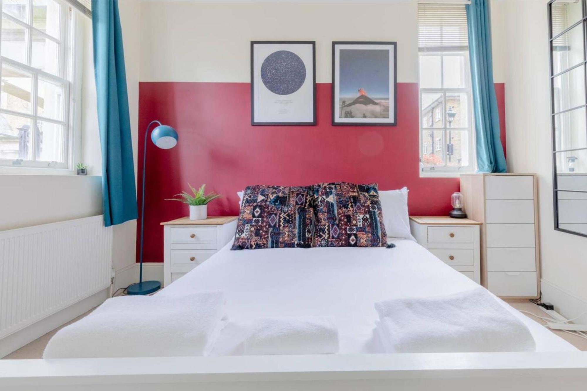 Stylish Bohemian 2bd Flat Mile End Park!