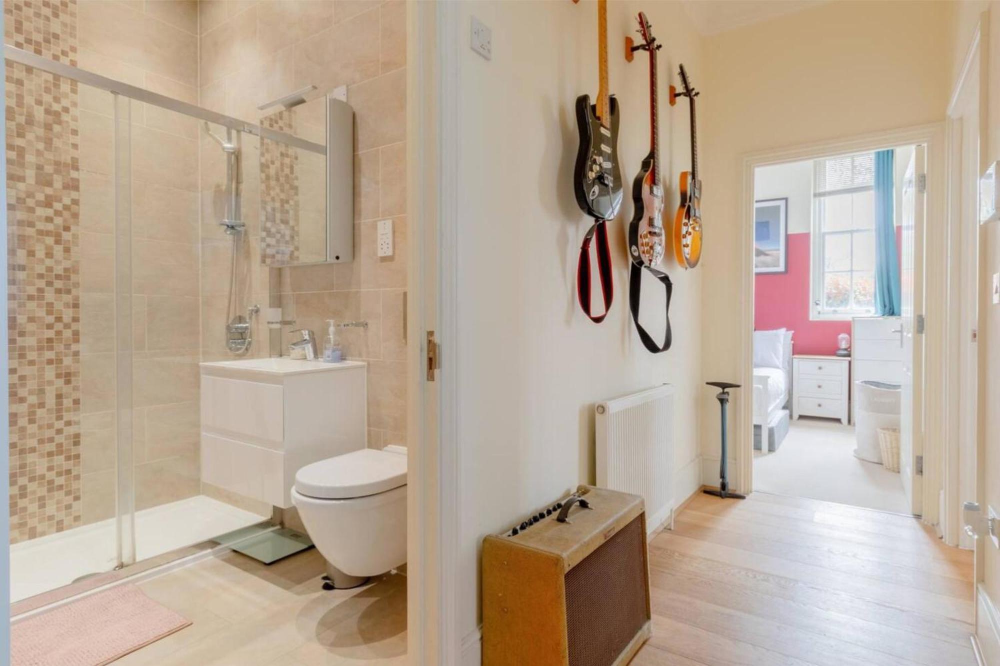 Stylish Bohemian 2bd Flat Mile End Park!