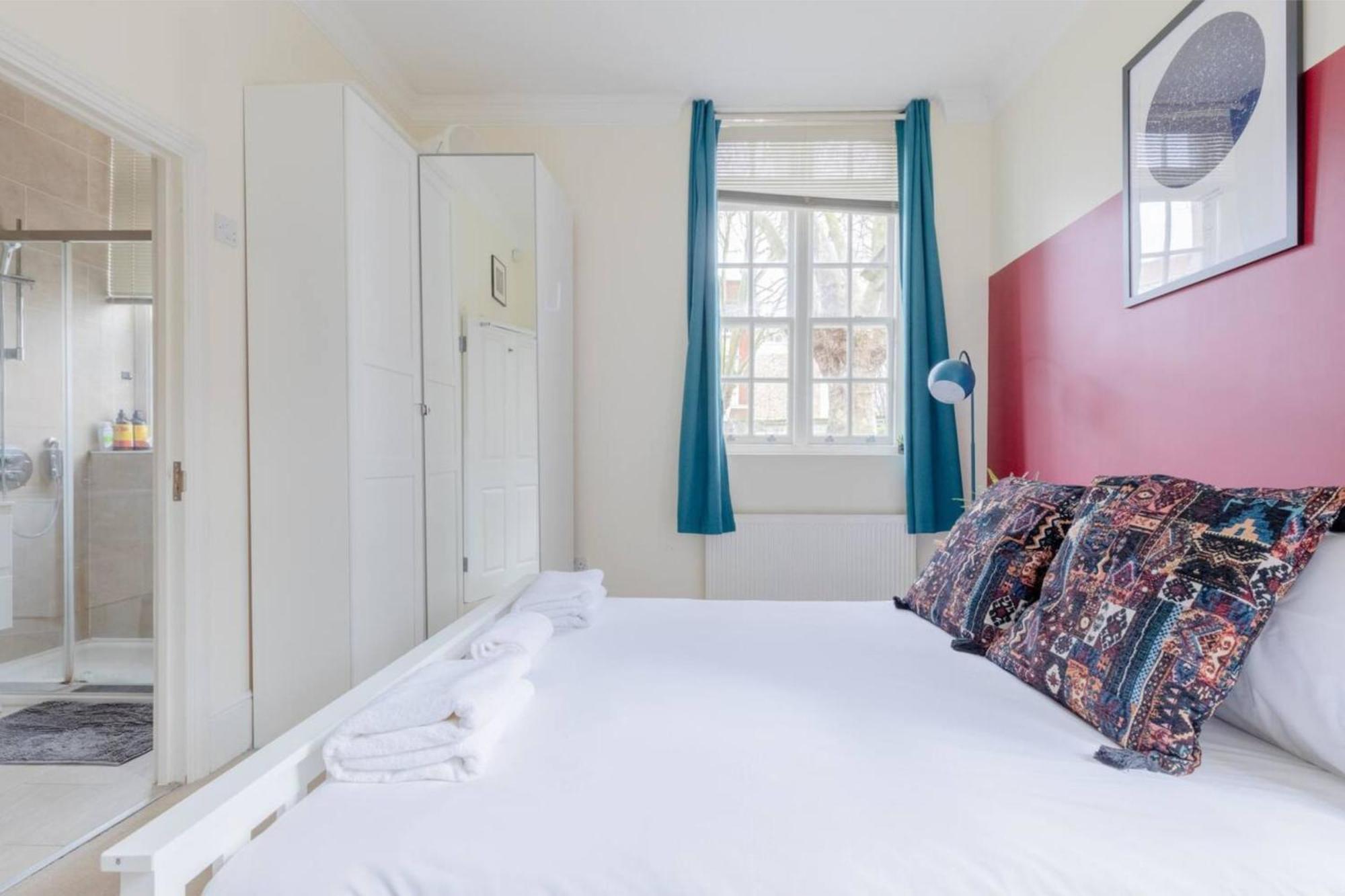 Stylish Bohemian 2bd Flat Mile End Park! Apartment London