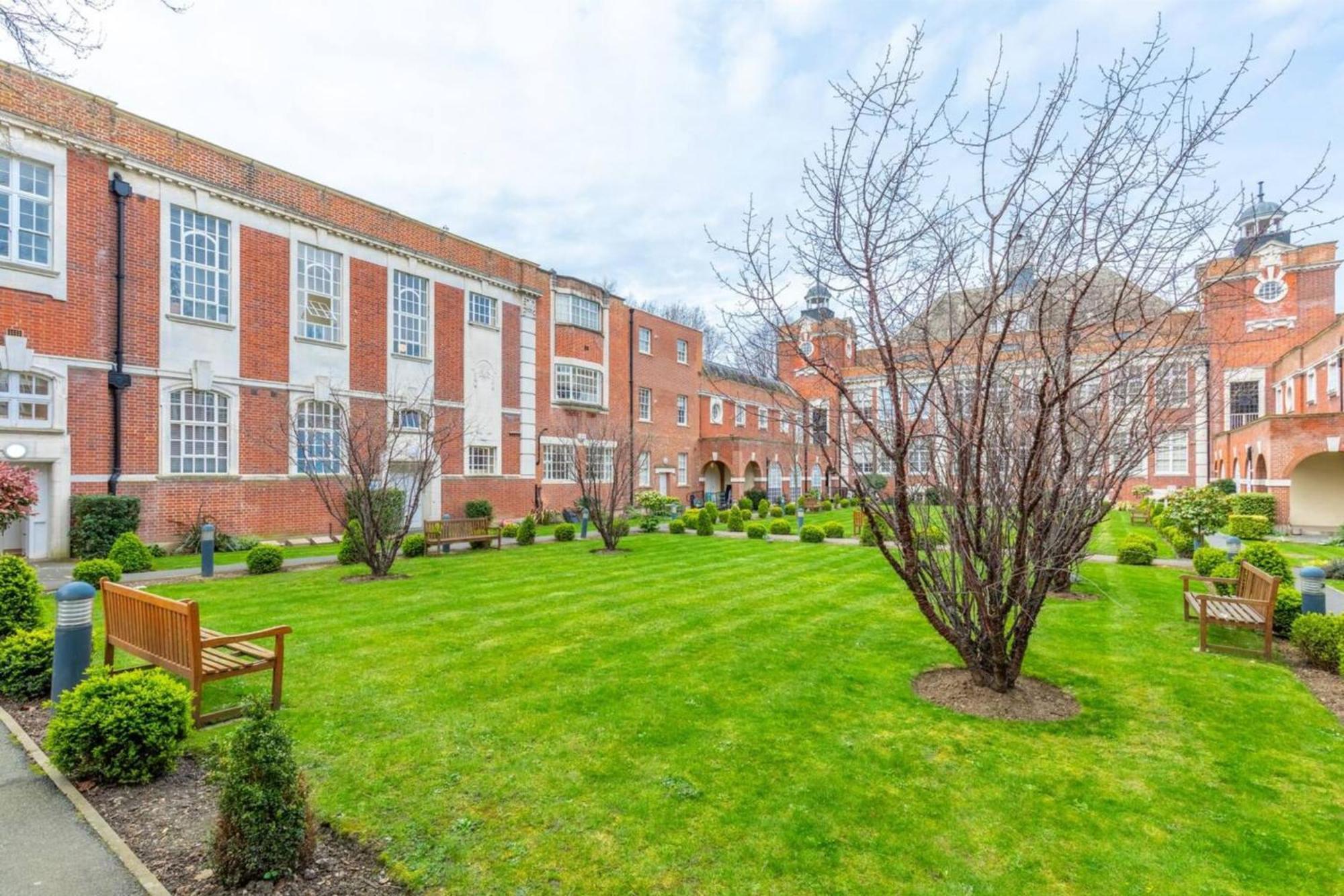 Stylish Bohemian 2bd Flat Mile End Park! Apartment London