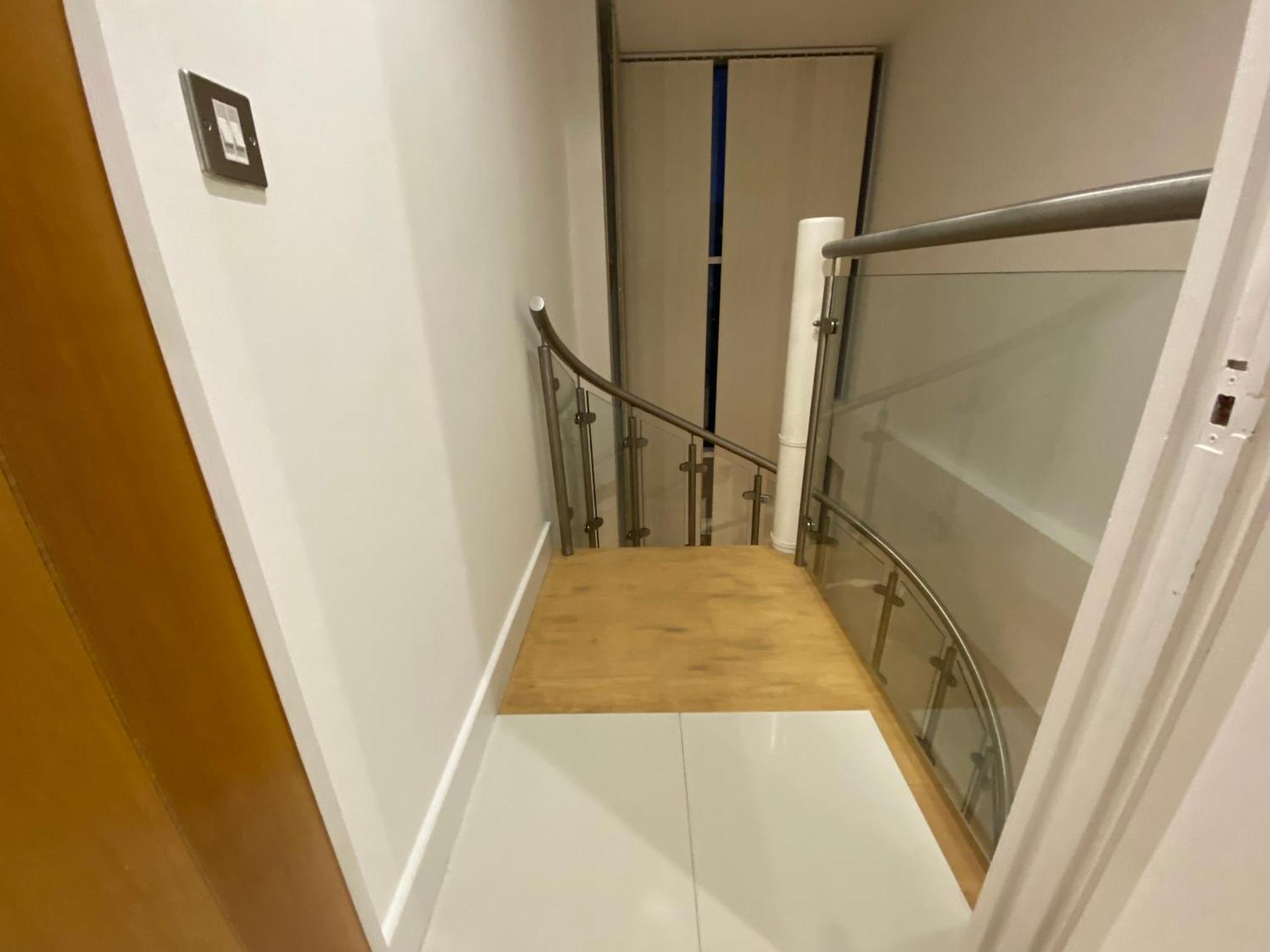 Royal Docks Penthouse Apartment London