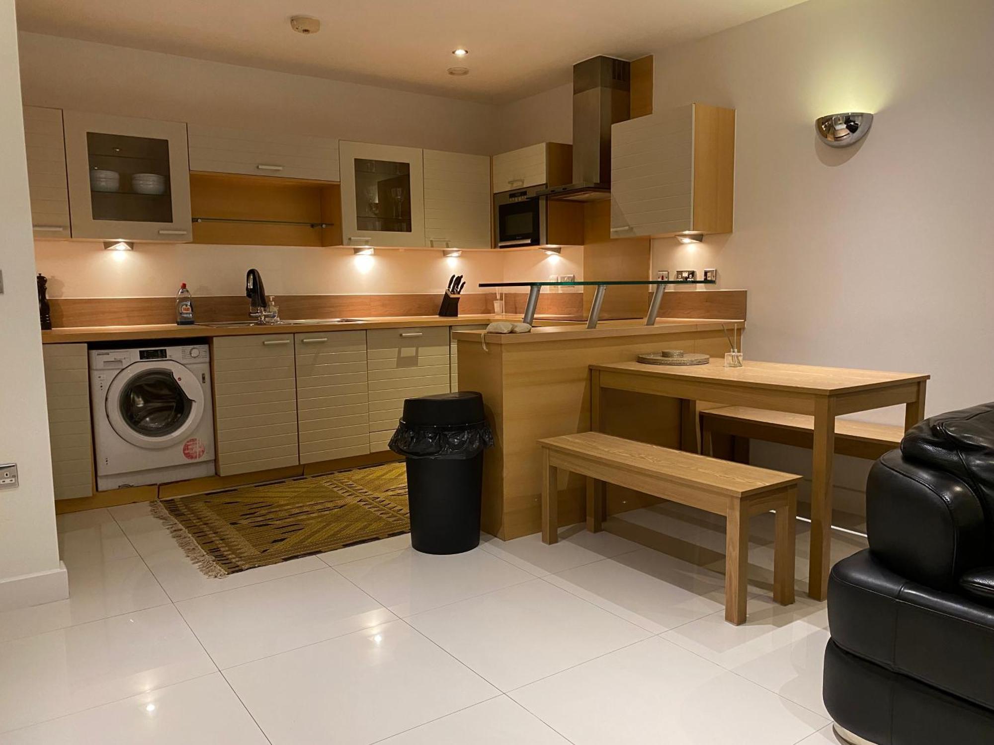 Royal Docks Penthouse Apartment London