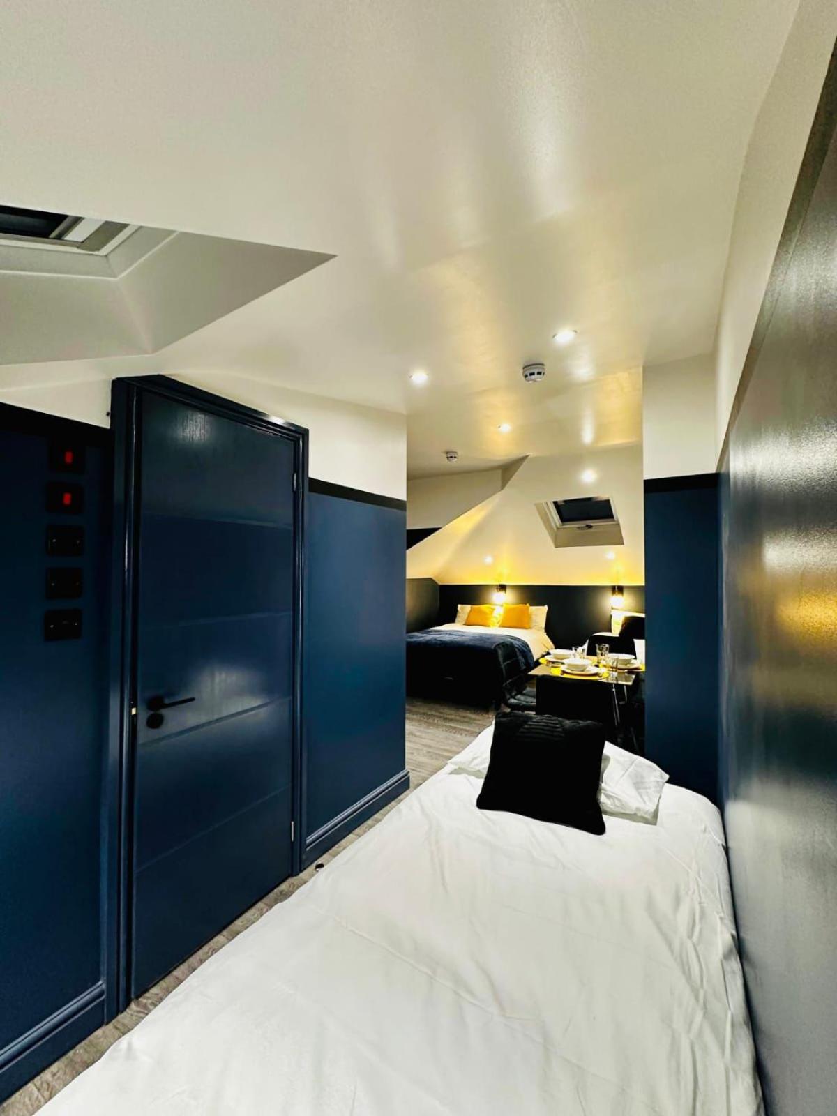 39 Blue House Luxury Ensuite Ideal For Tourists Maison d'hôtes *