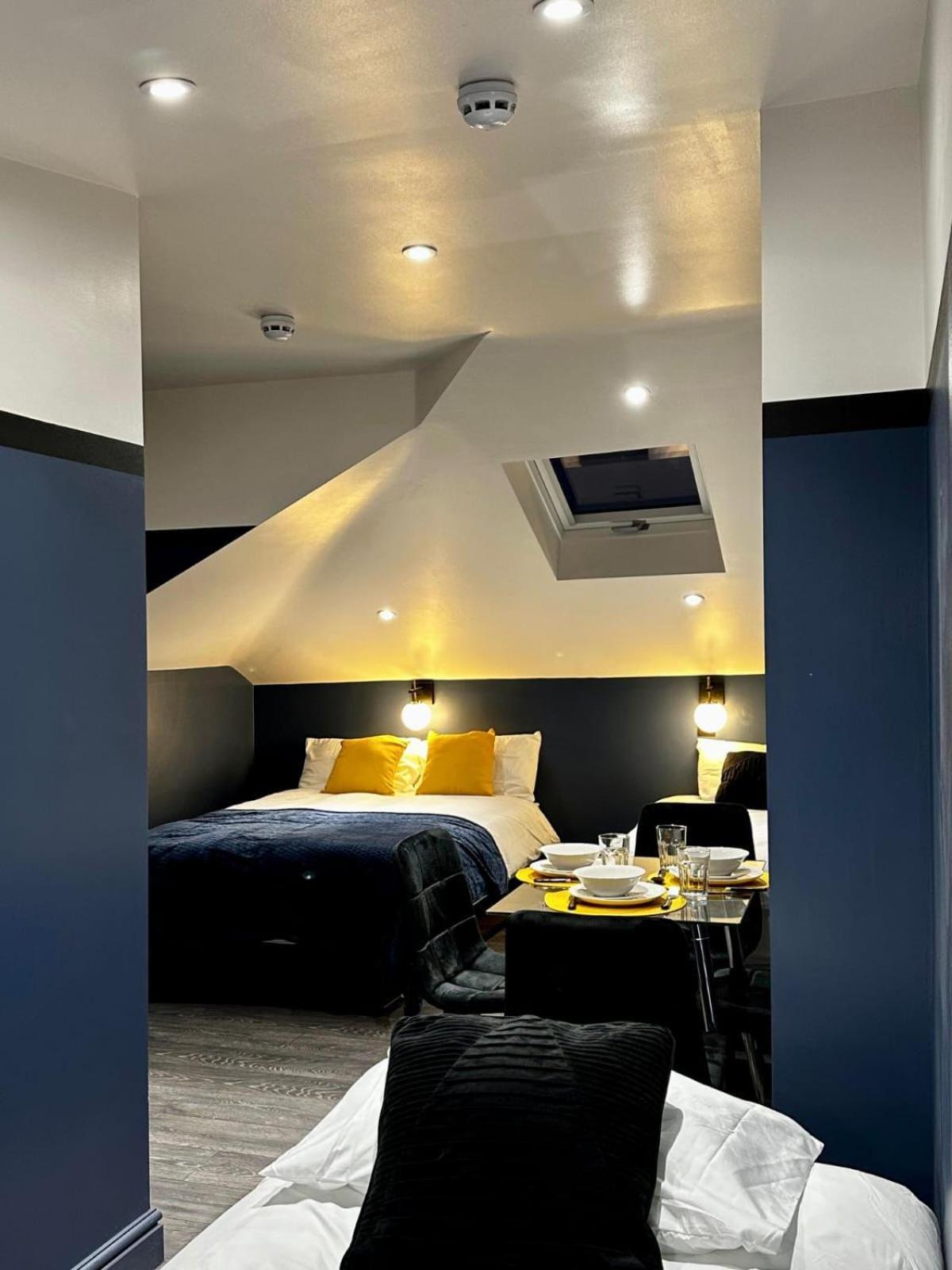 39 Blue House Luxury Ensuite Ideal For Tourists Maison d'hôtes