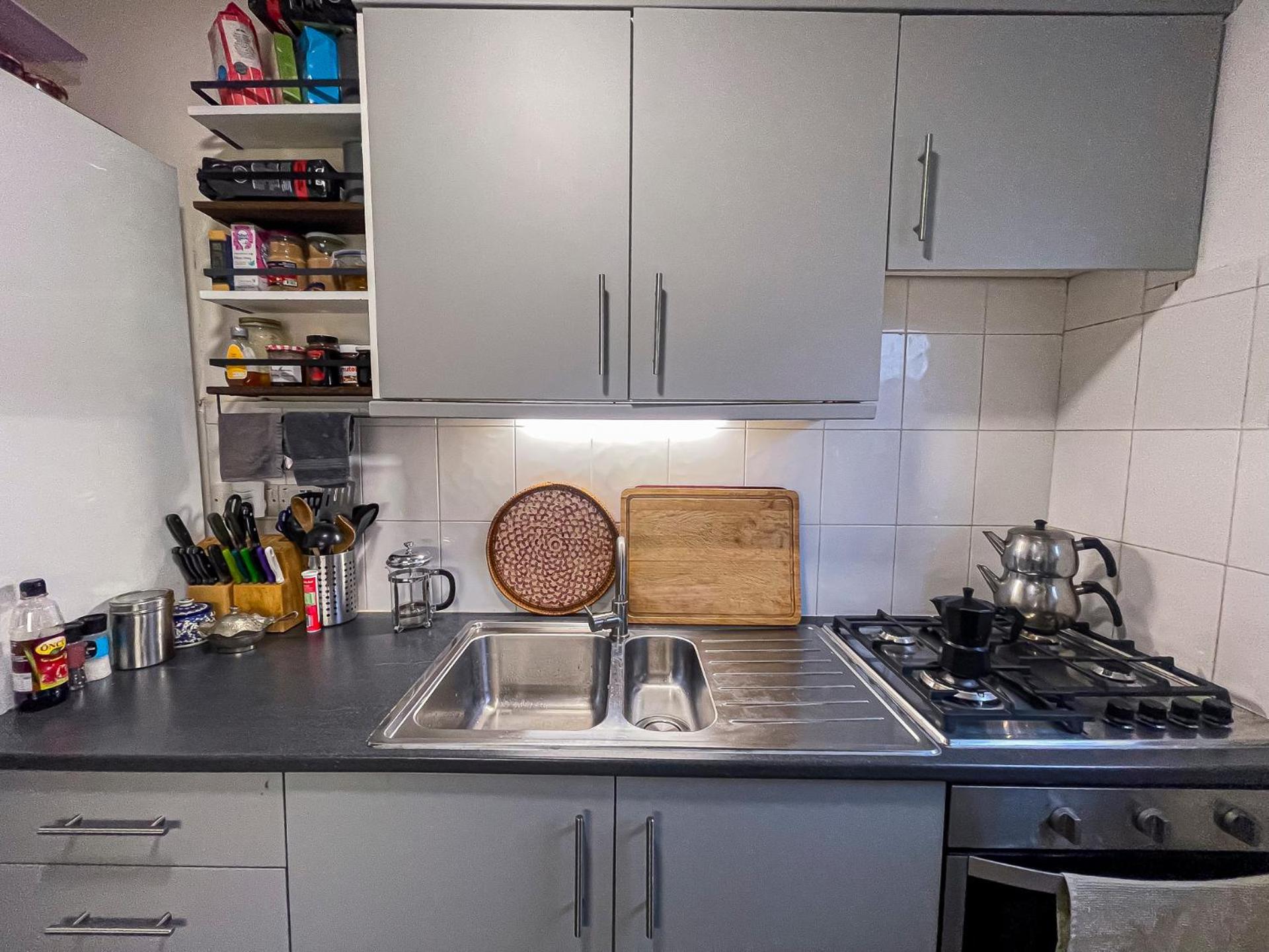 Centrally Located Comfortable In Rum i privatbostad *