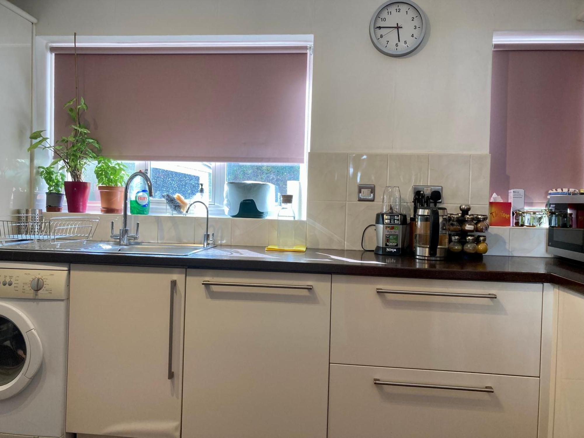 Cosy Modern Family Free Parking Garden Holiday home London