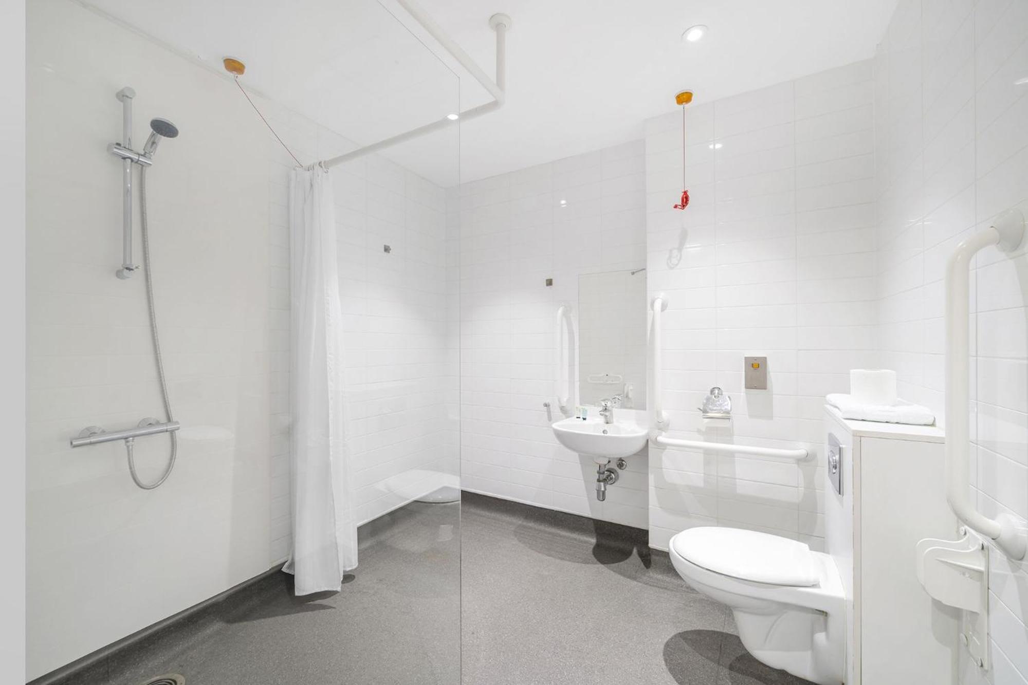 Appartement Studios, And Private Bedrooms With Shared Kitchen At Chapter Kings Cross In Londen