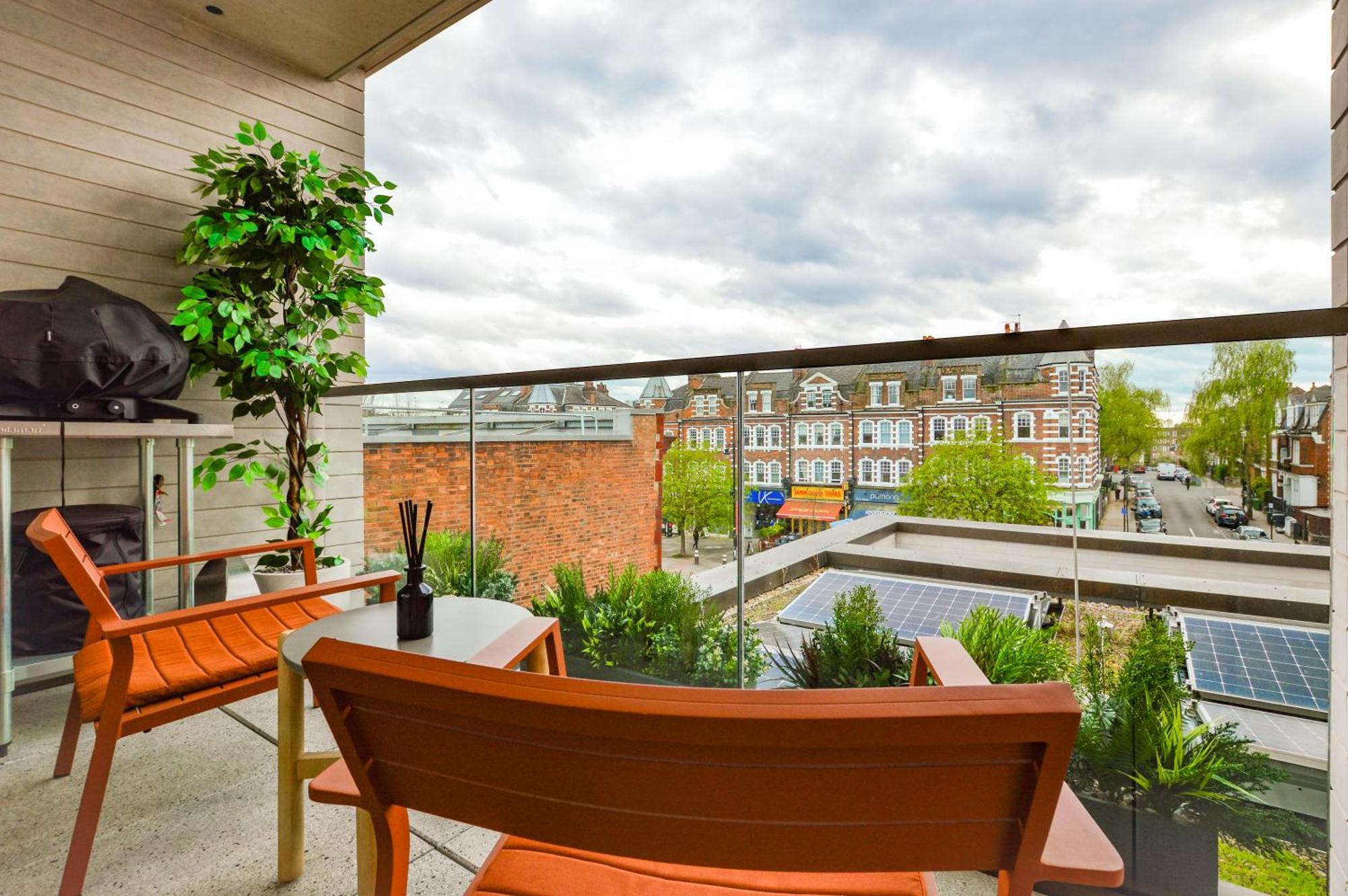 Haverstock Hill Serviced By Concept * London