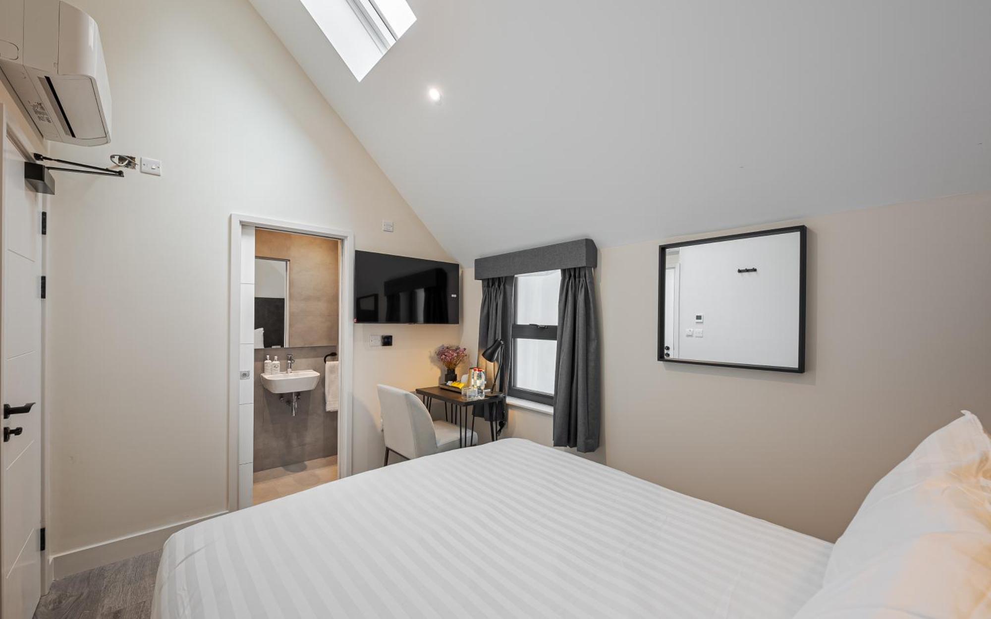 King's Cross Express Hotel 4*