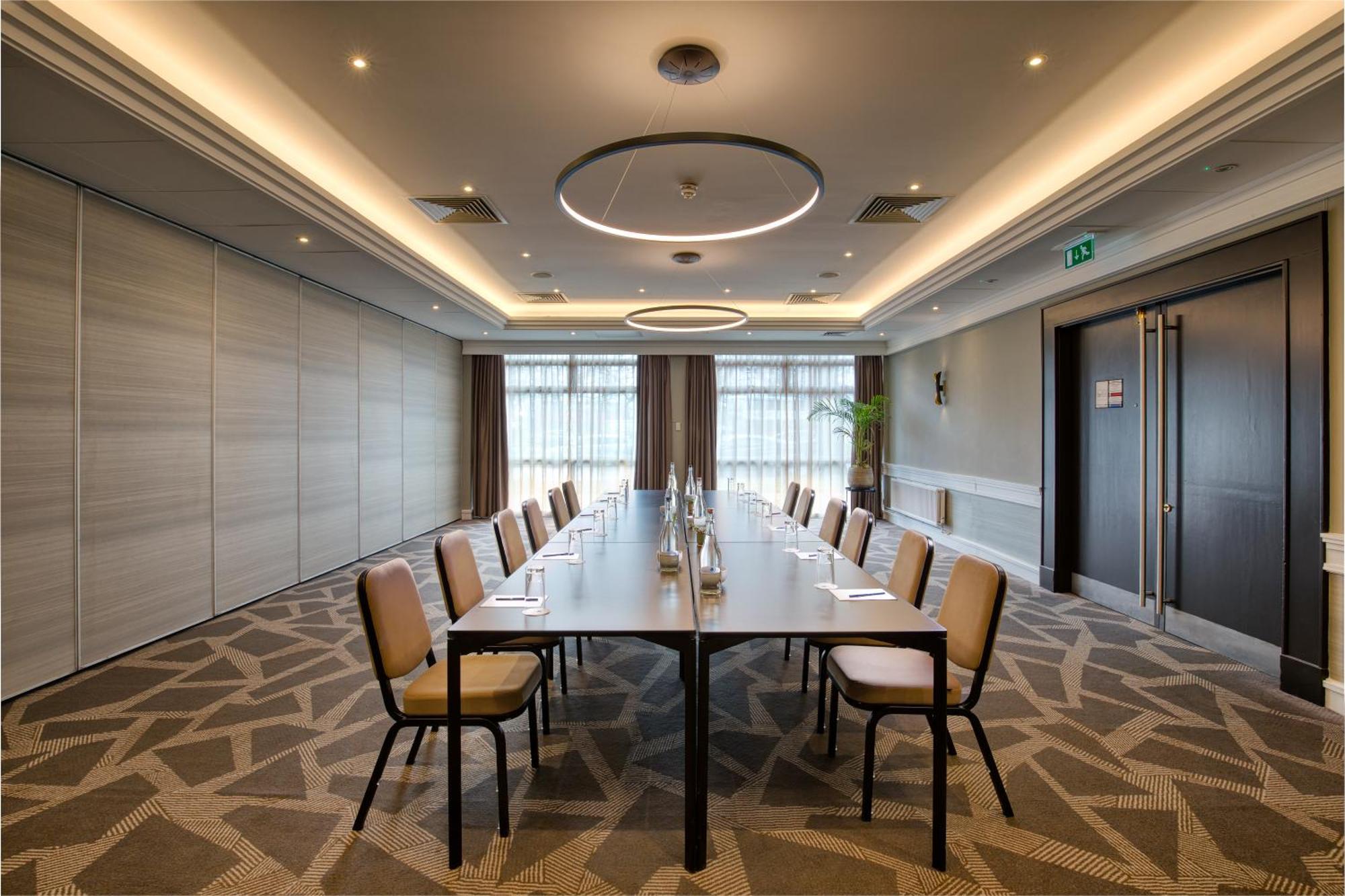 Doubletree By Hilton Ealing