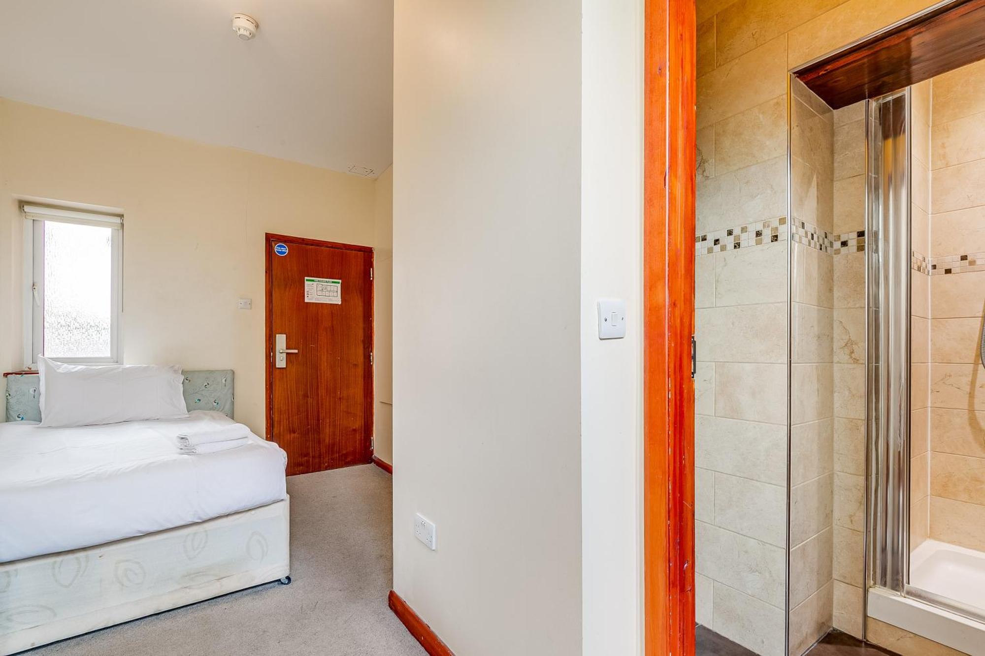 Star Hotel London