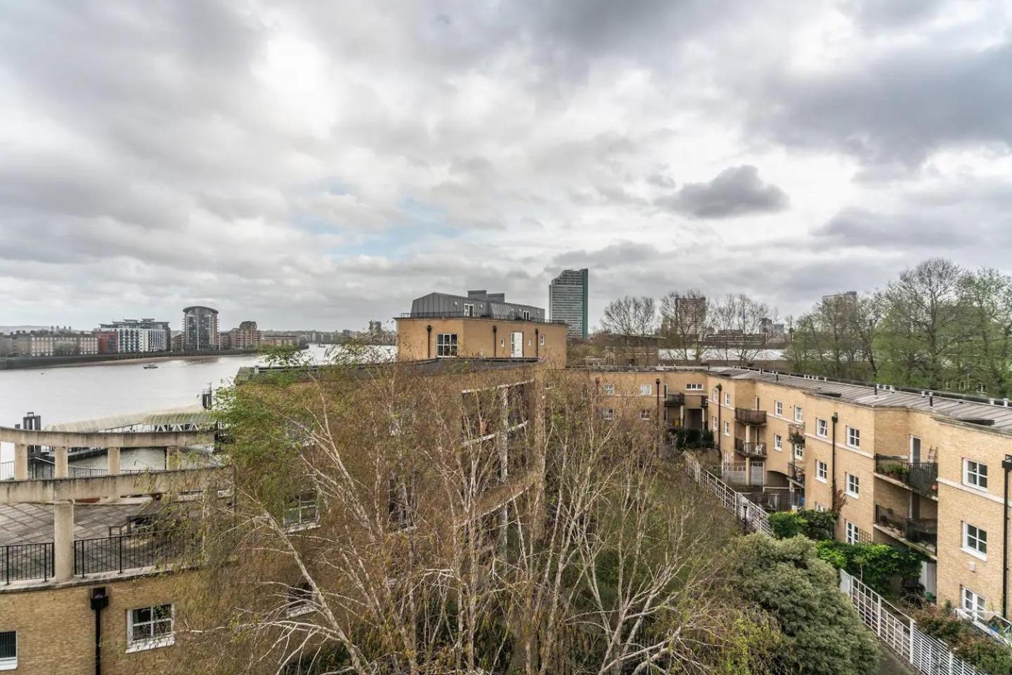 Sunny Maisonette With Views Over Canary Wharf, Leilighet