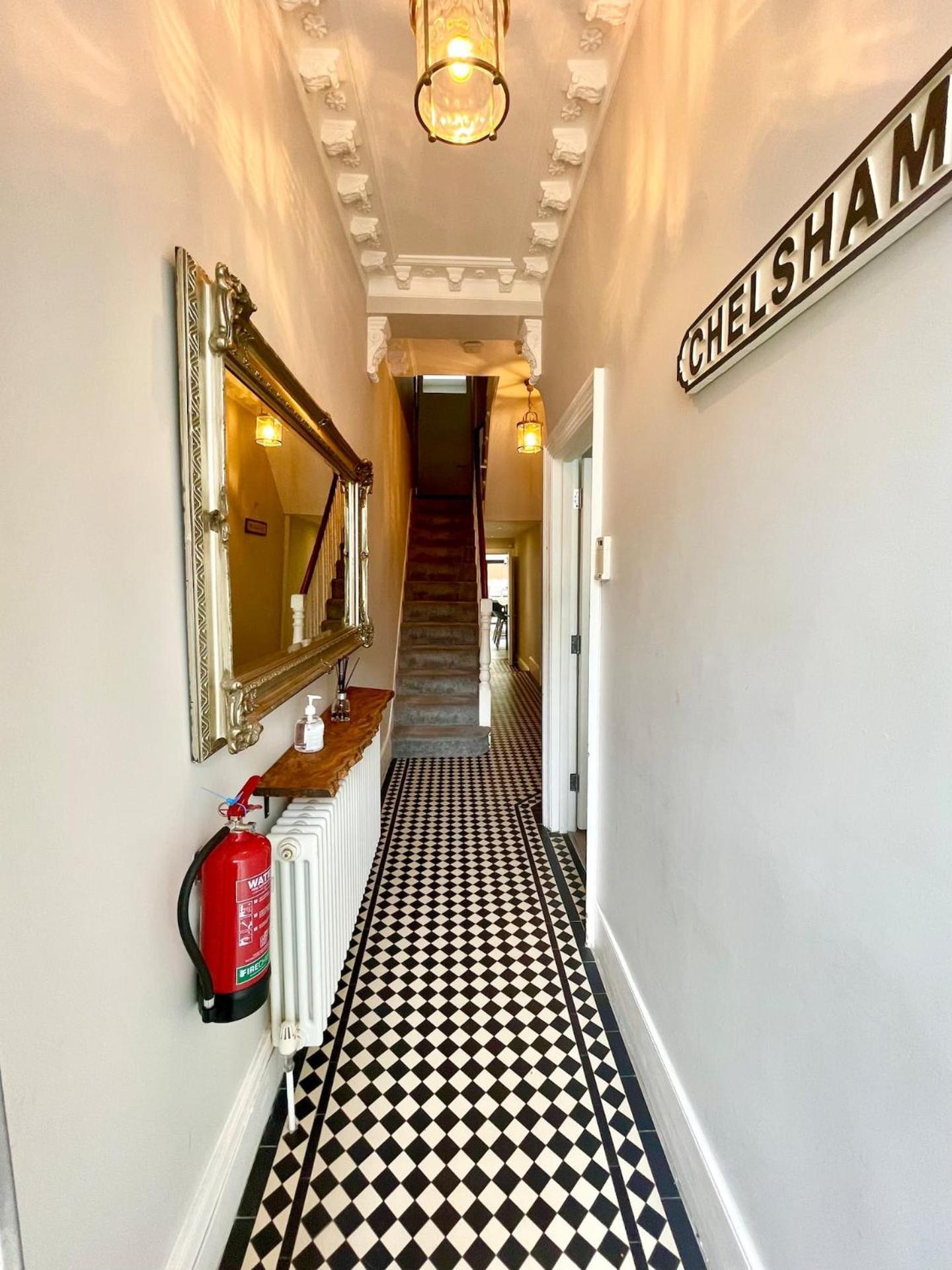 Clapham - Kingsize Bed - En-suite - Quiet With Garden Views - London