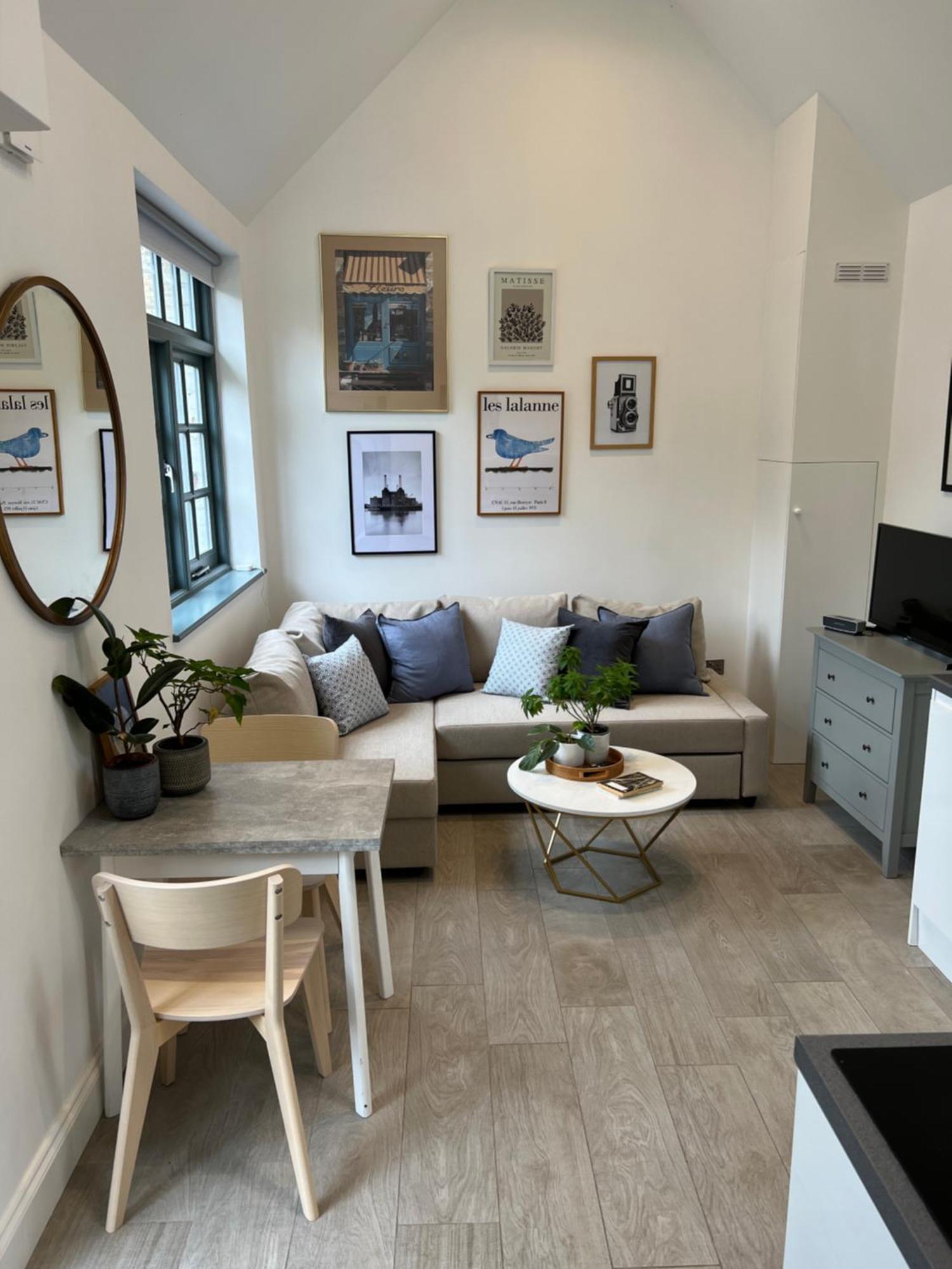 Forge - Pretty 1 Bedroom With Free Off Street Parking London