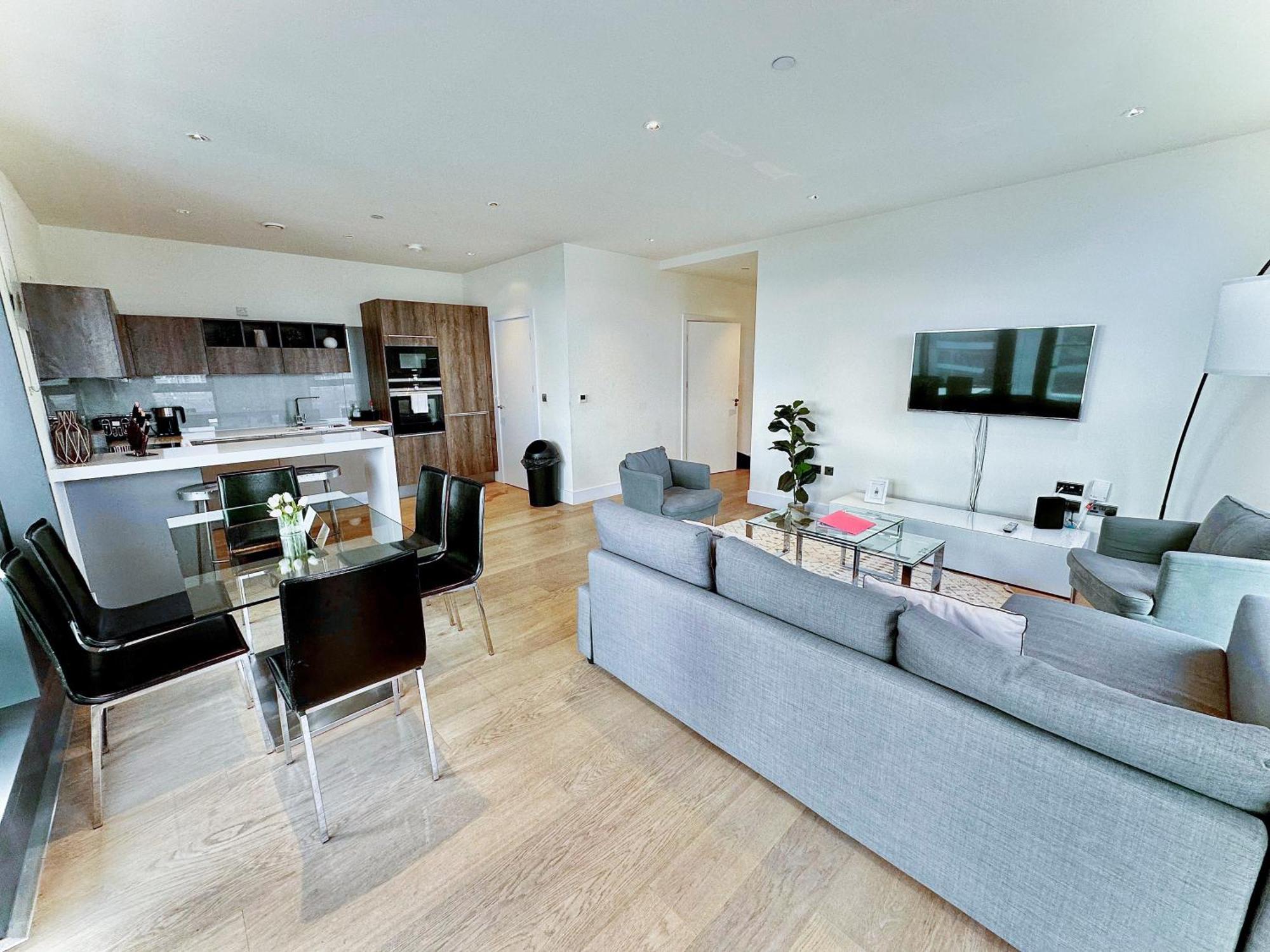 Lejlighed 3 Bedroom Penthouse With Private Terrace, Battersea, Nine Elms London