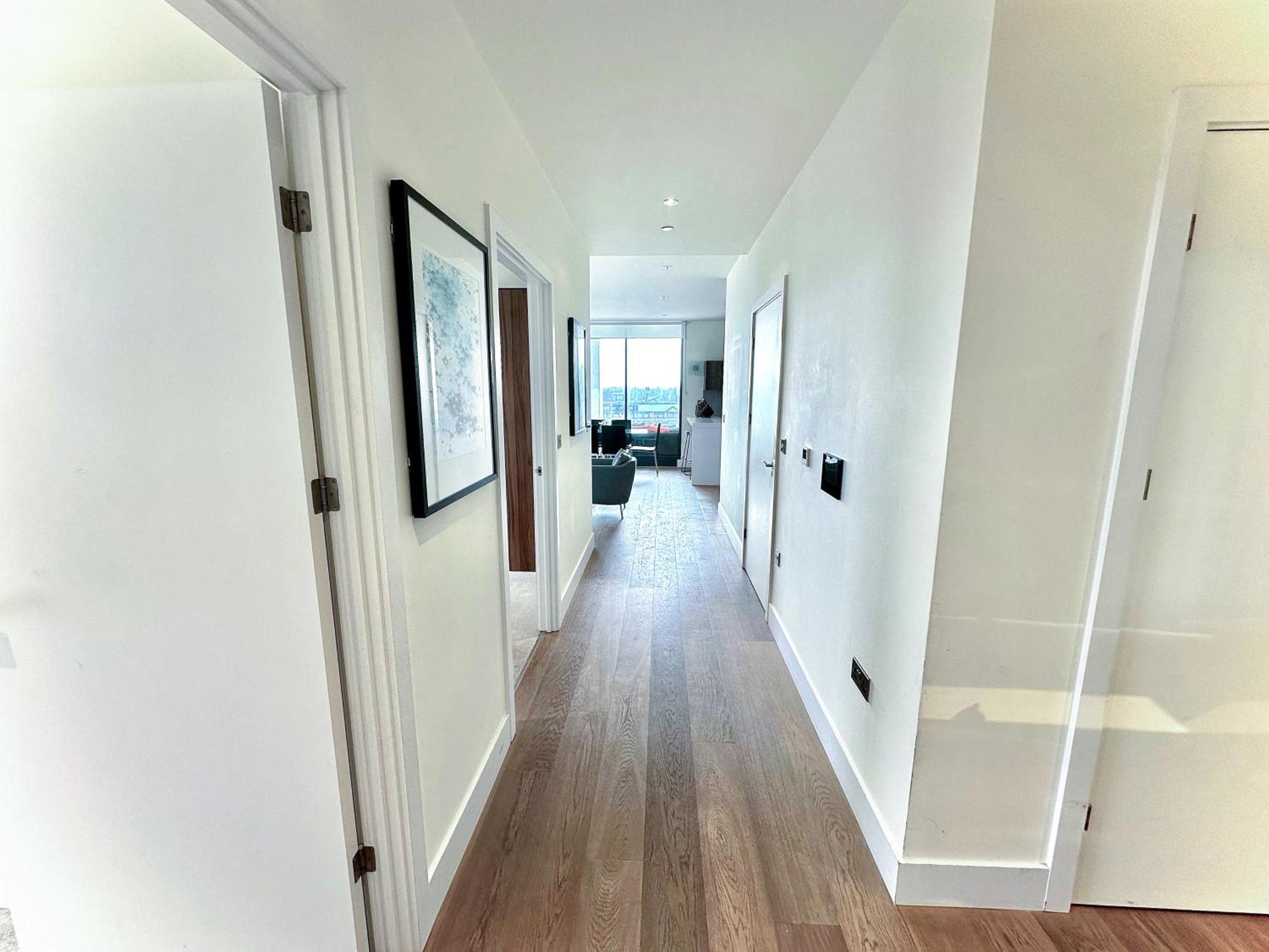 Lejlighed 3 Bedroom Penthouse With Private Terrace, Battersea, Nine Elms