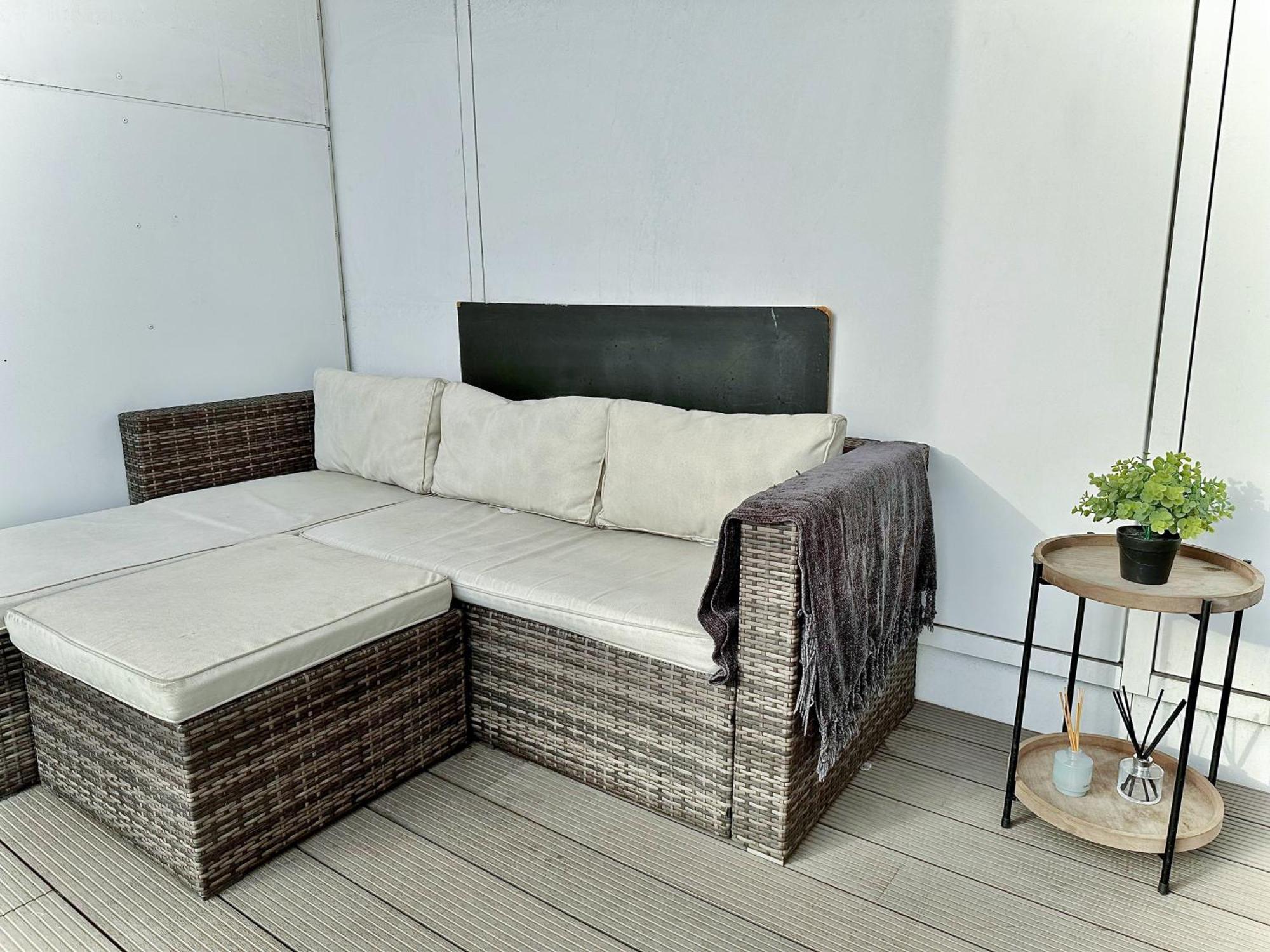 Lejlighed 3 Bedroom Penthouse With Private Terrace, Battersea, Nine Elms