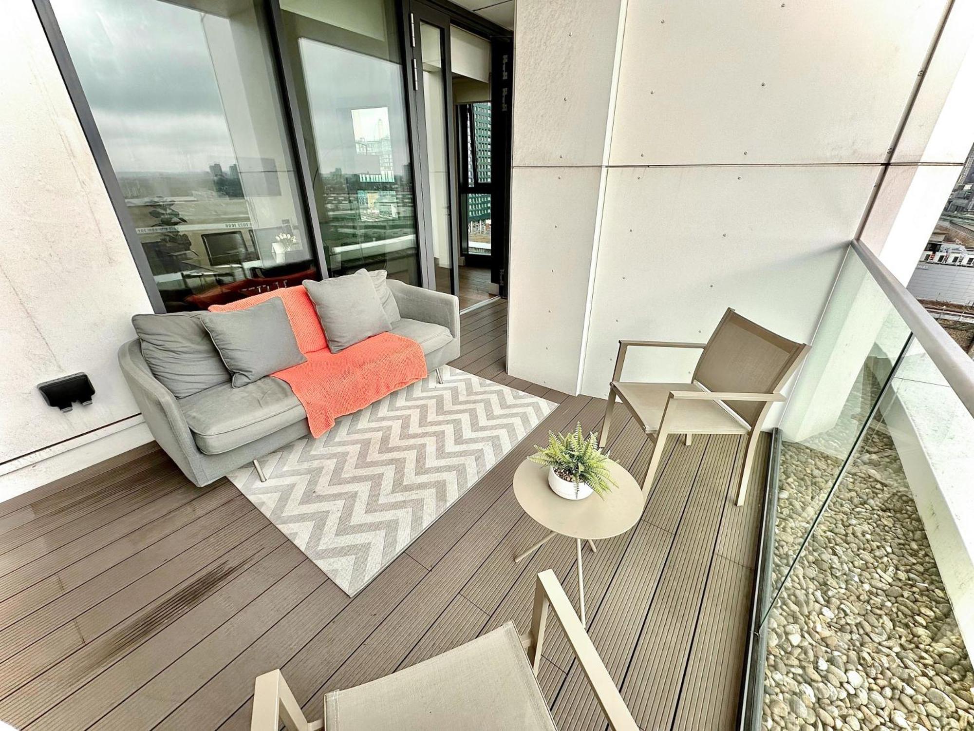 3 Bedroom Penthouse With Private Terrace, Battersea, Nine Elms Lejlighed London