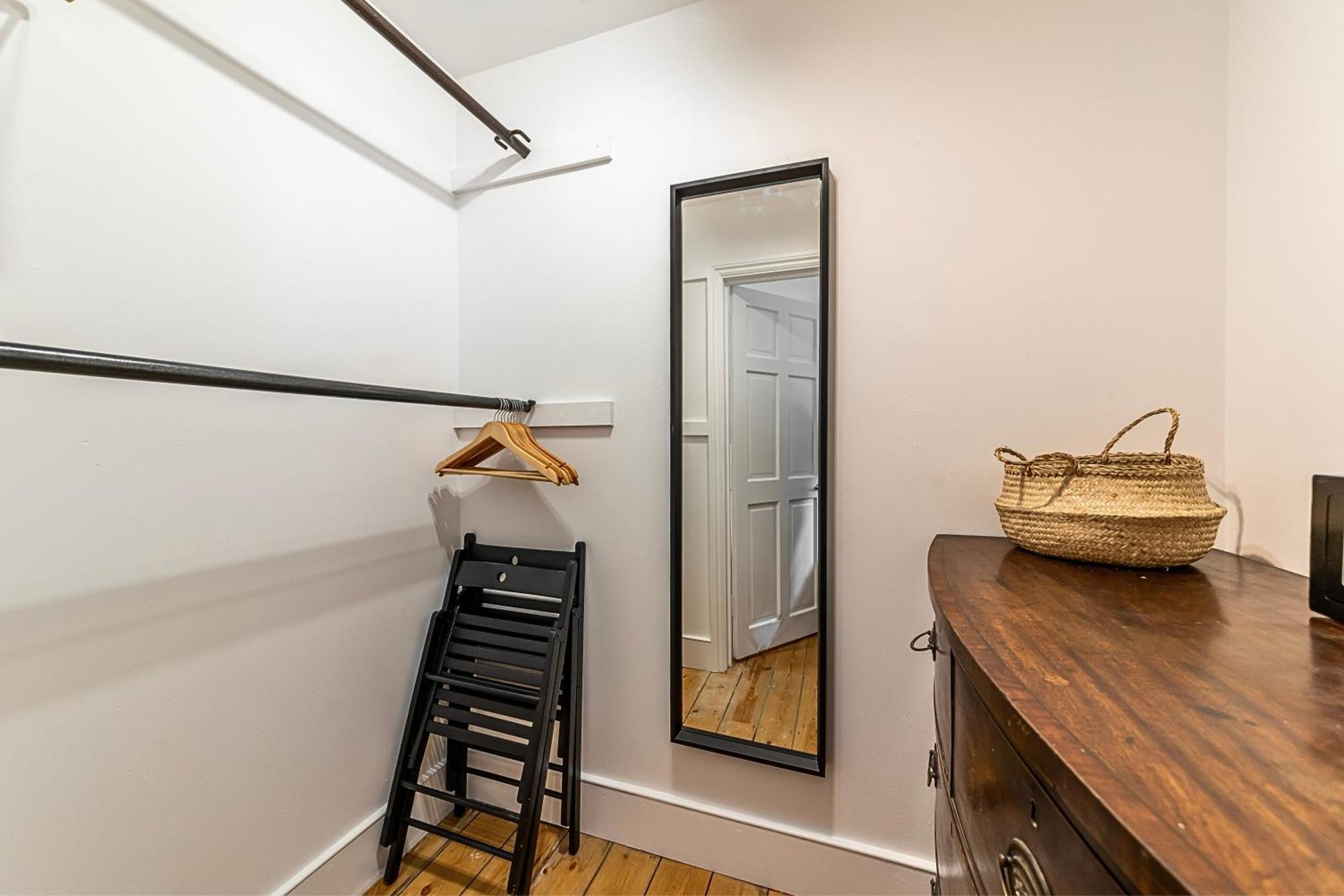 Semesterbostad The Secret Kensington Garden Mews-2 Bedroom Full House-2 Train Lines- Spacious-kings Road- Harrods -chelsea Stadium-private Small Patio *