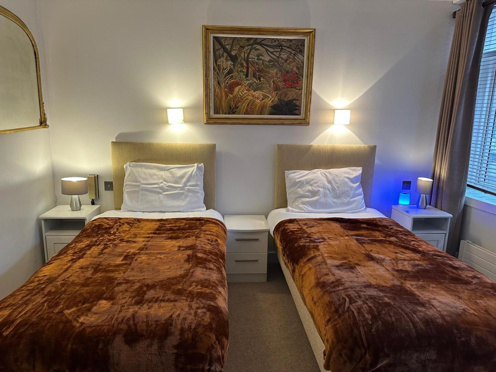 Homestay Marble Arch Property *