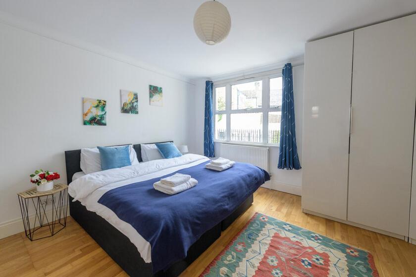 Lägenhet Spectacular 3 Bed In Blackheath *