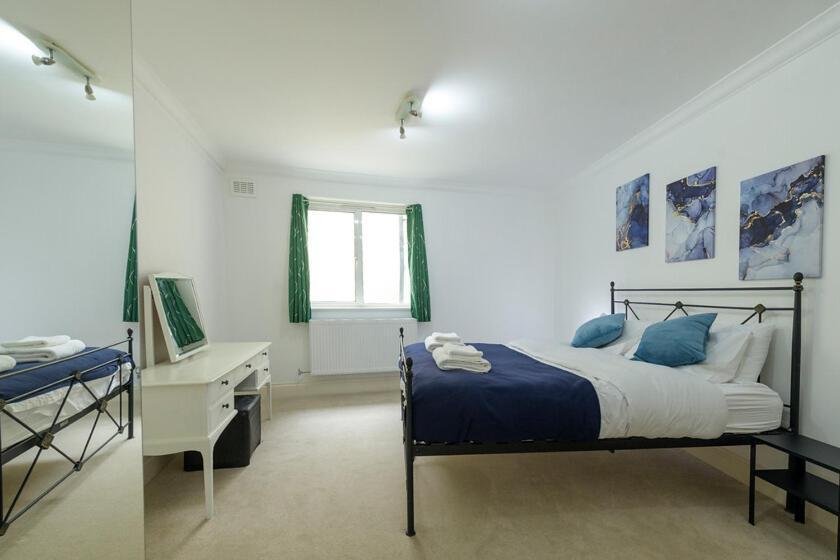 Lägenhet Spectacular 3 Bed In Blackheath London