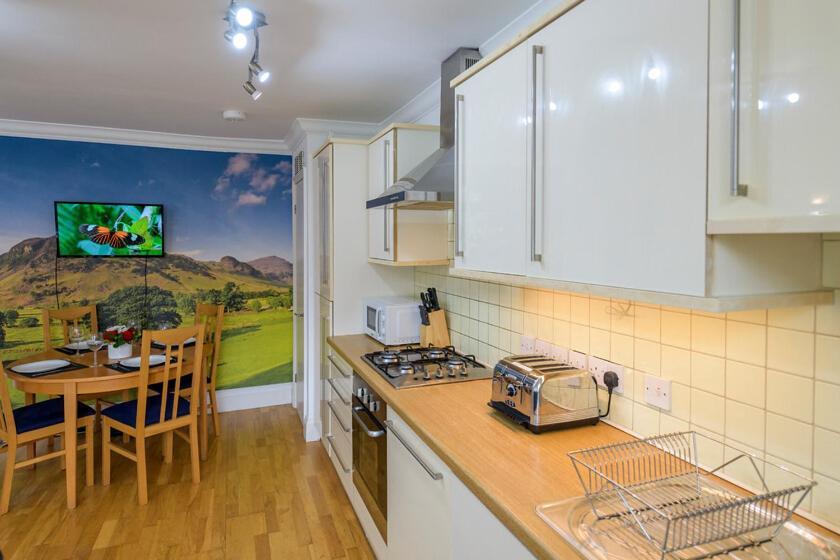 Lägenhet Spectacular 3 Bed In Blackheath *