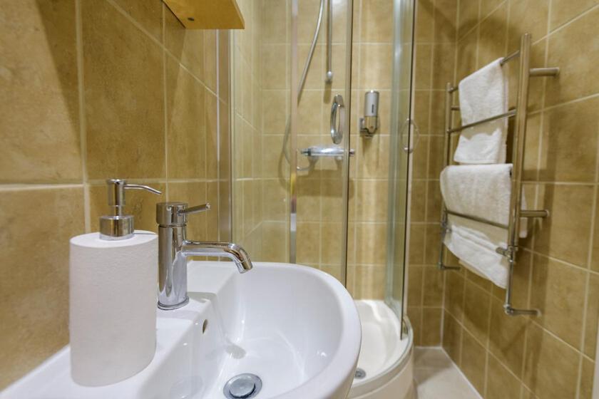 Spectacular 3 Bed In Blackheath Lägenhet London