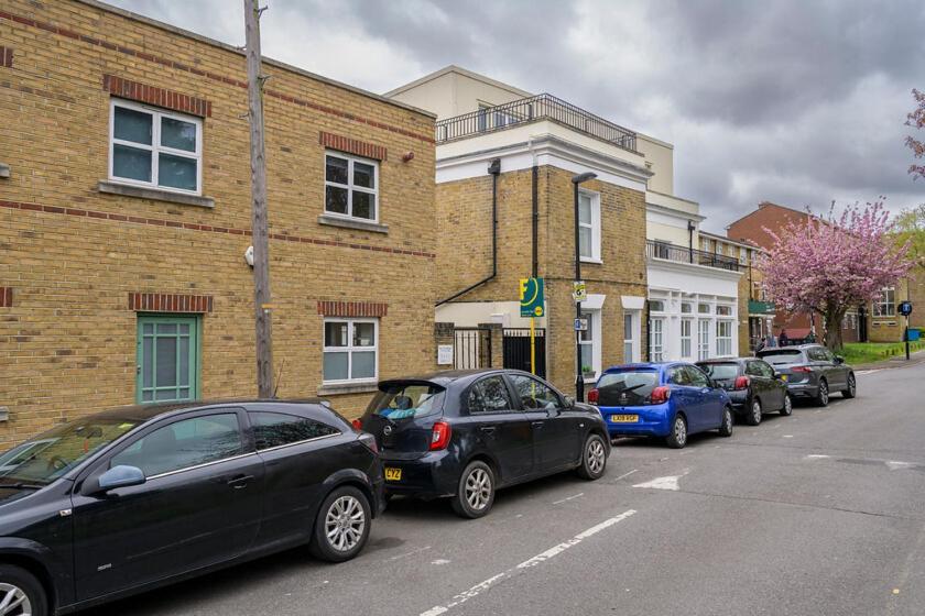 Lägenhet Spectacular 3 Bed In Blackheath London