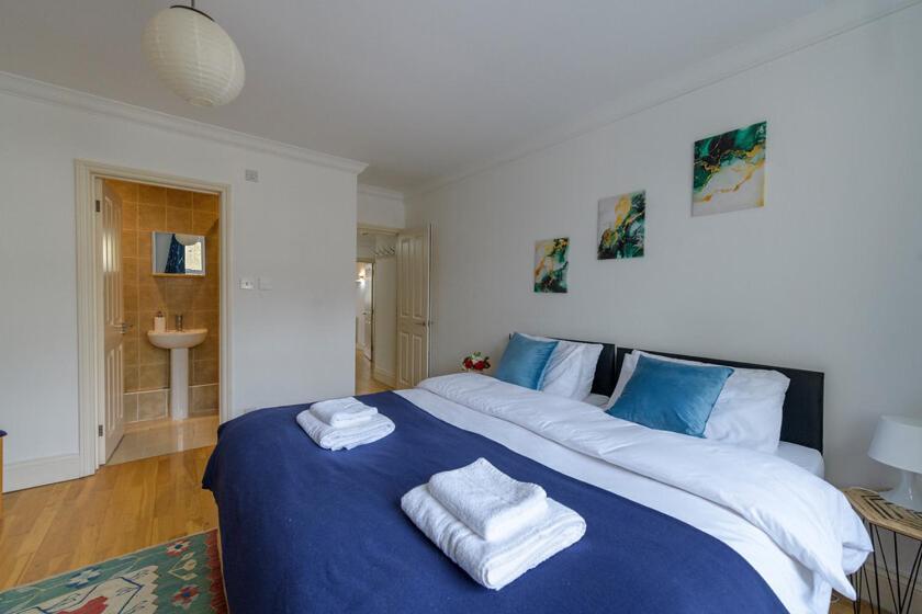 Spectacular 3 Bed In Blackheath Lägenhet London